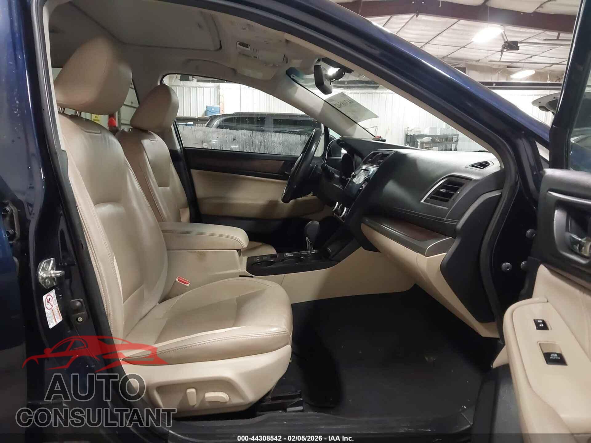 SUBARU OUTBACK 2018 - 4S4BSANC1J3321875