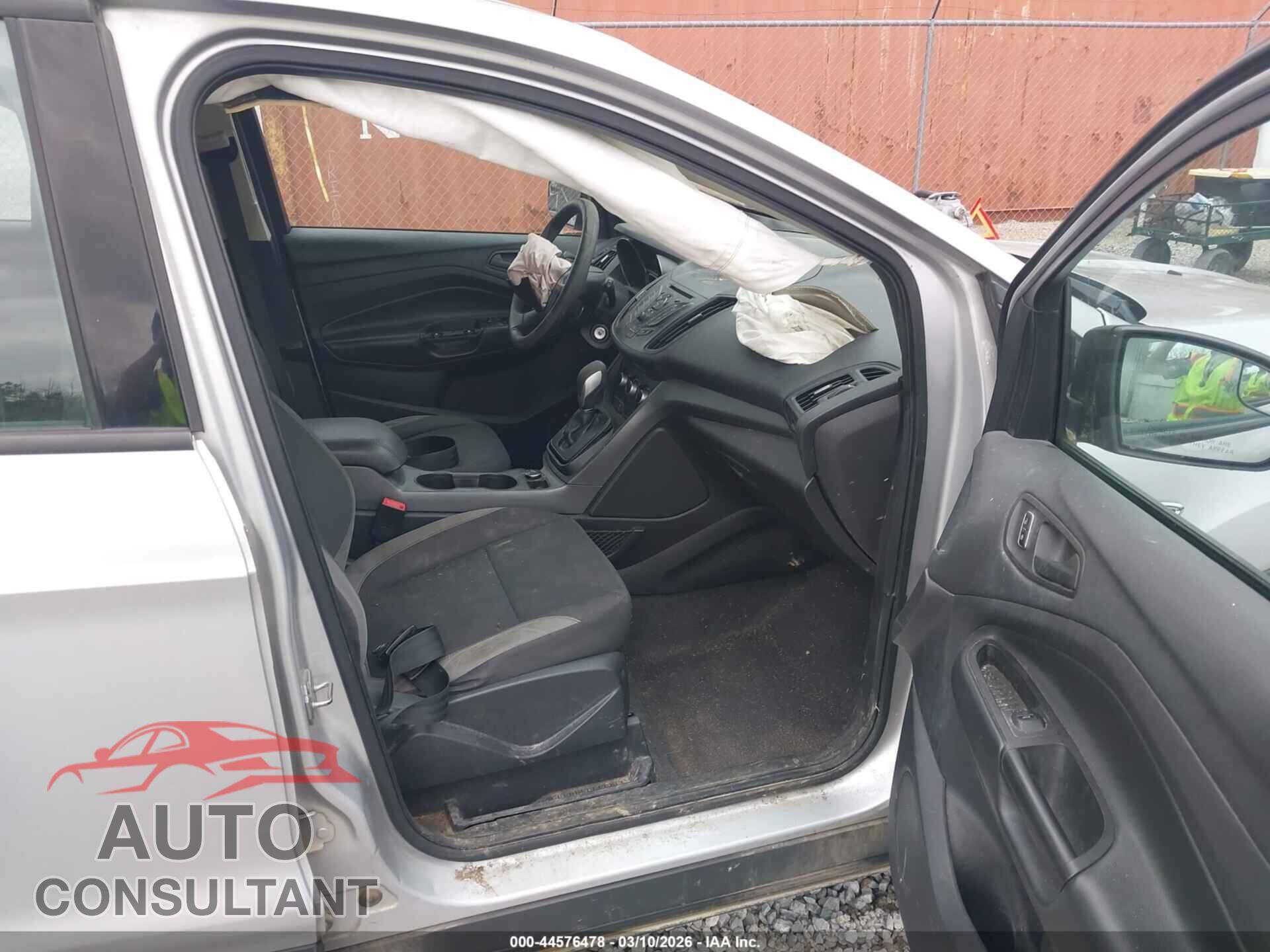 FORD ESCAPE 2014 - 1FMCU0F70EUD37317
