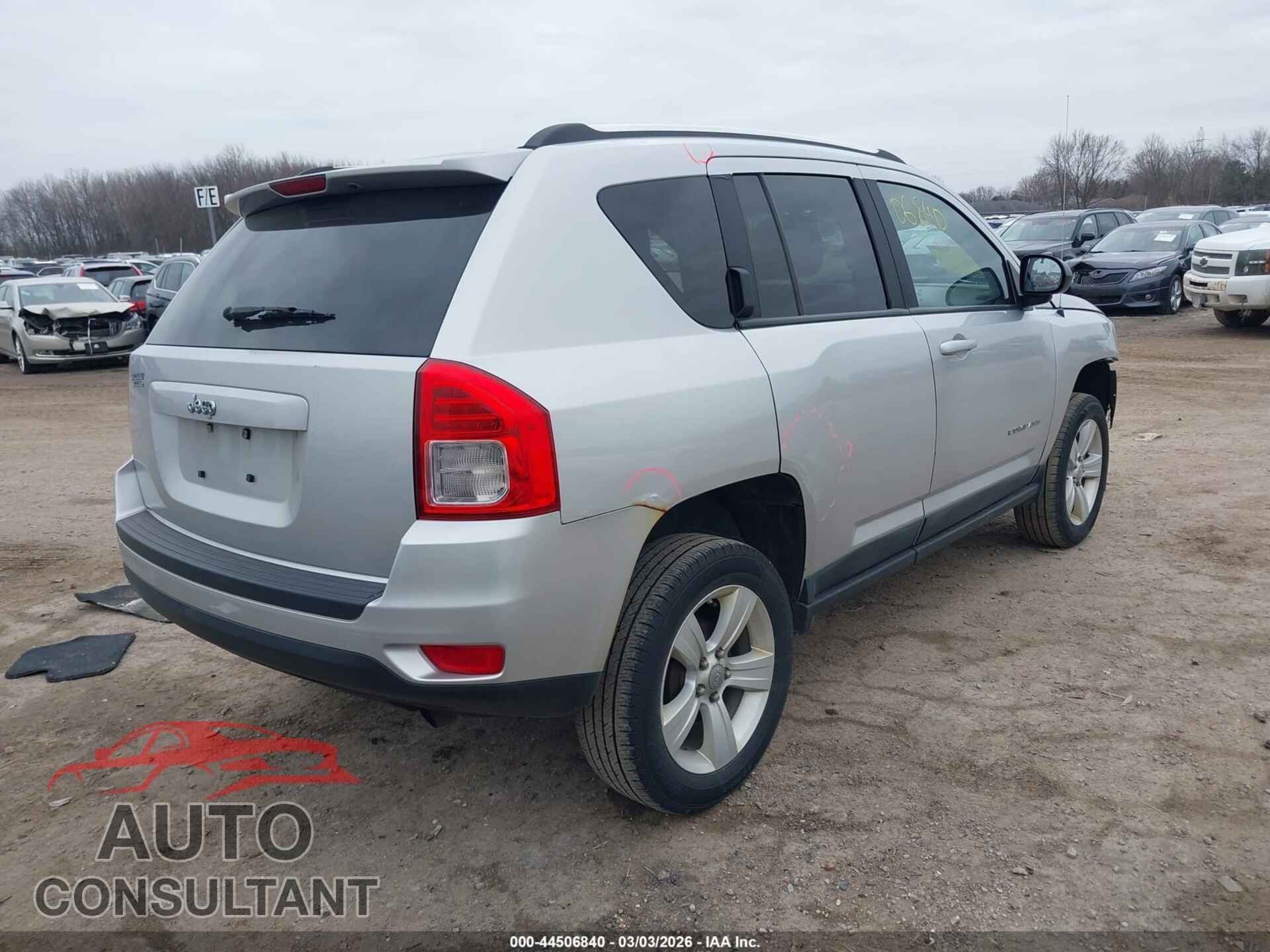 JEEP COMPASS 2011 - 1J4NT1FA4BD290543