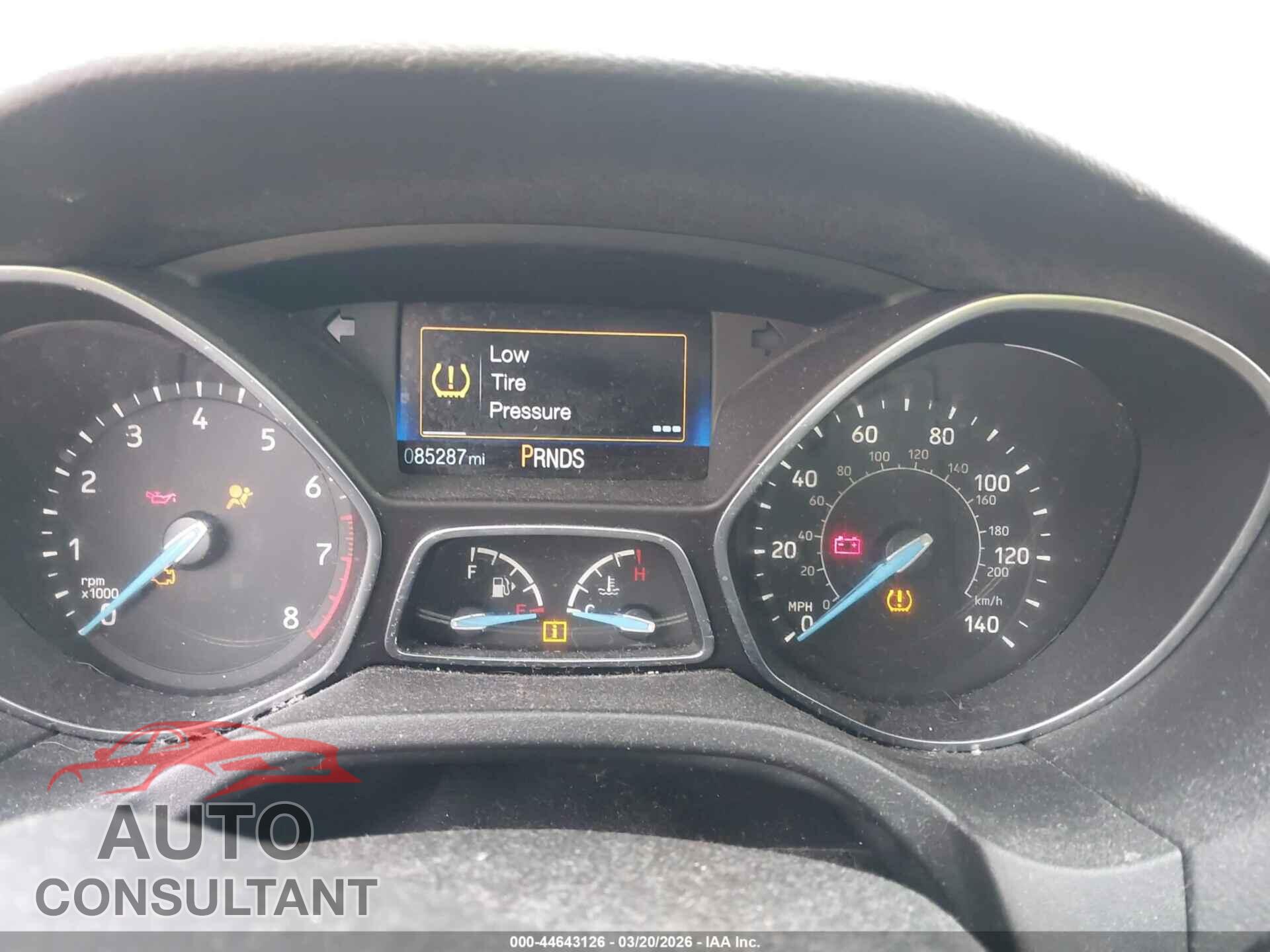 FORD FOCUS 2018 - 1FADP3FE5JL223643