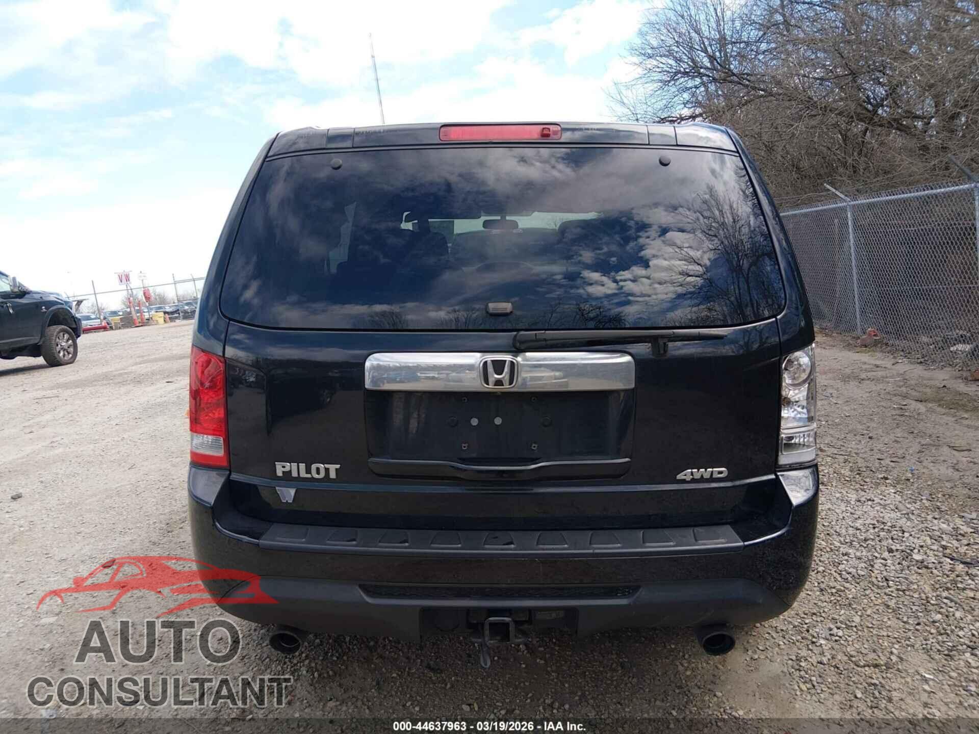 HONDA PILOT 2014 - 5FNYF4H41EB057719