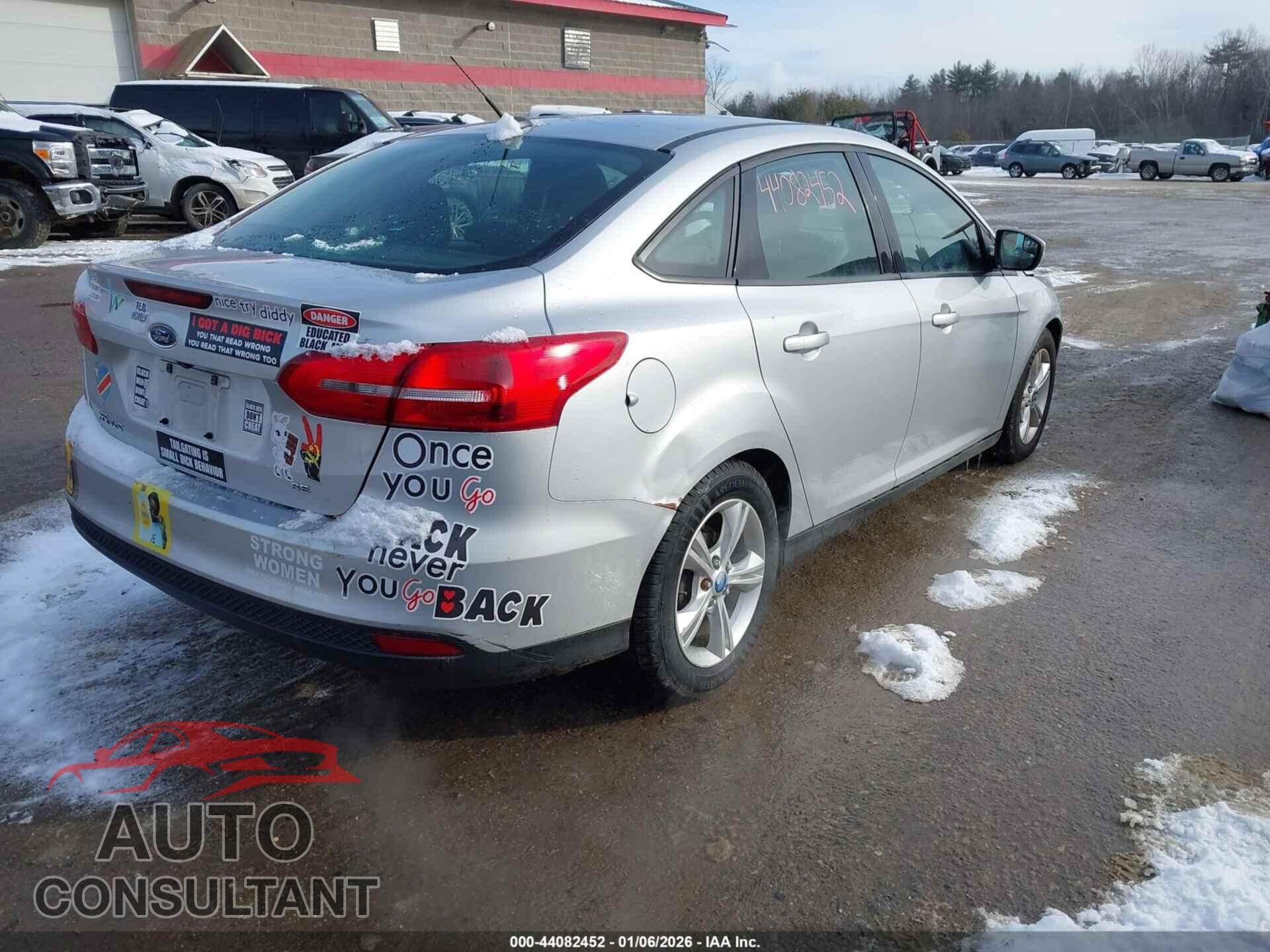 FORD FOCUS 2015 - 1FADP3F27FL303765