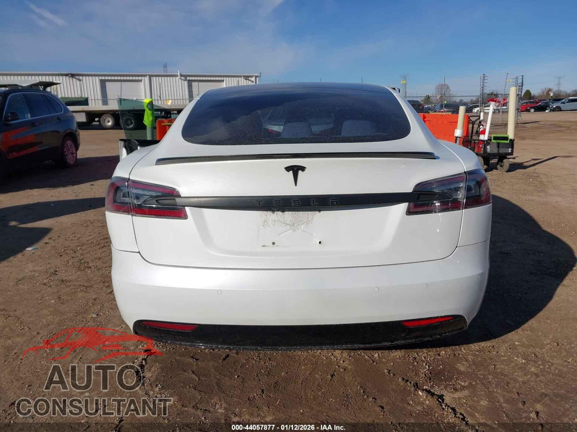 TESLA MODEL S 2017 - 5YJSA1E21HF228768