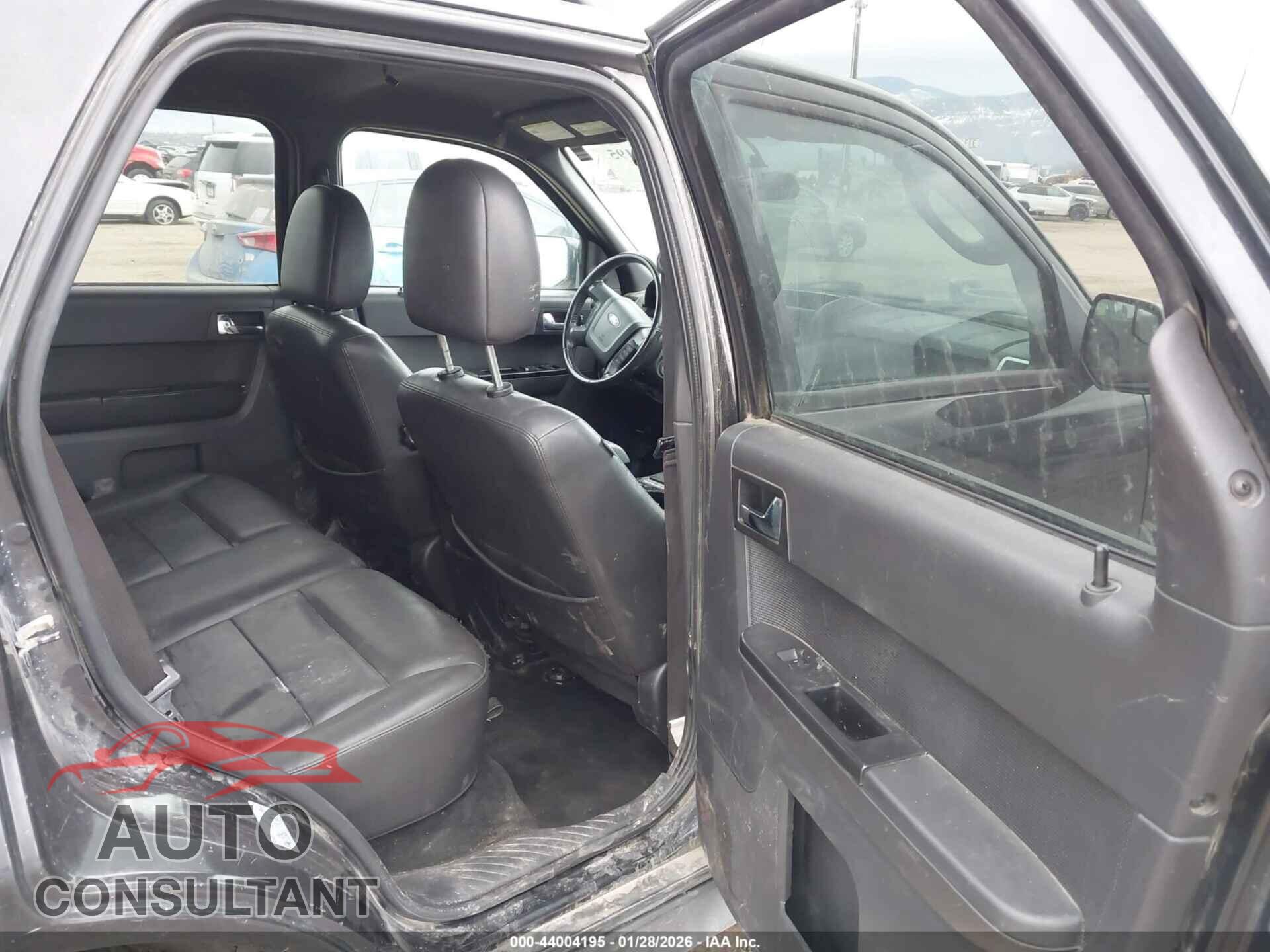 FORD ESCAPE 2011 - 1FMCU9EG1BKC24389