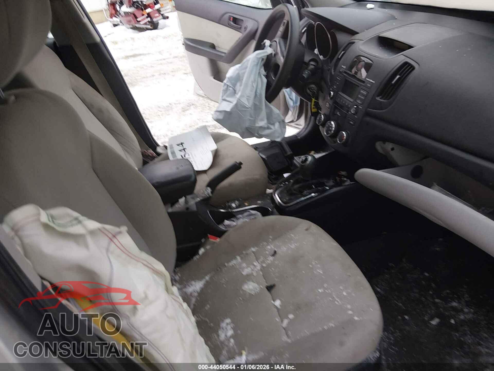 KIA FORTE 2012 - KNAFU4A25C5516459