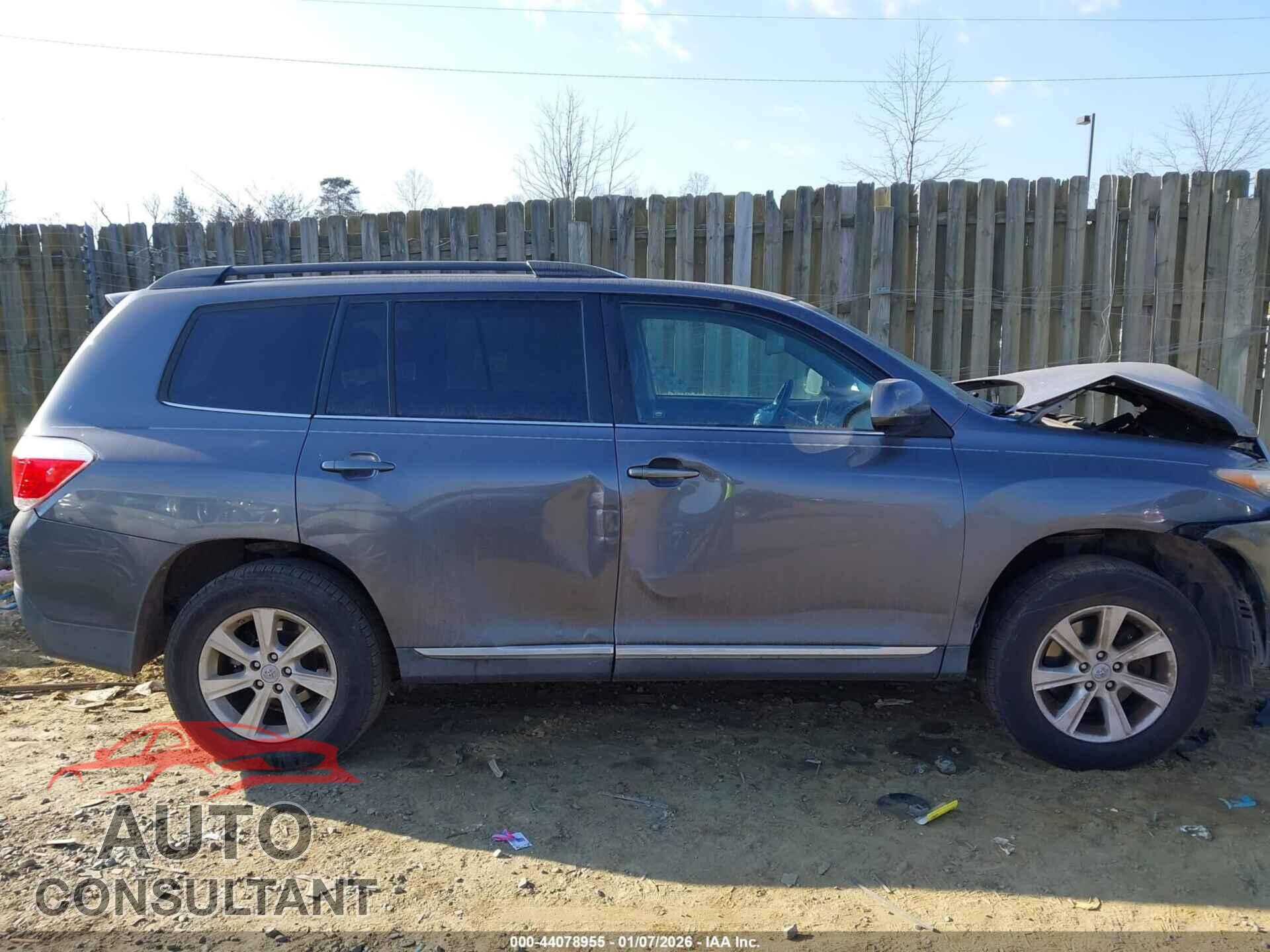 TOYOTA HIGHLANDER 2011 - 5TDBK3EH1BS062896