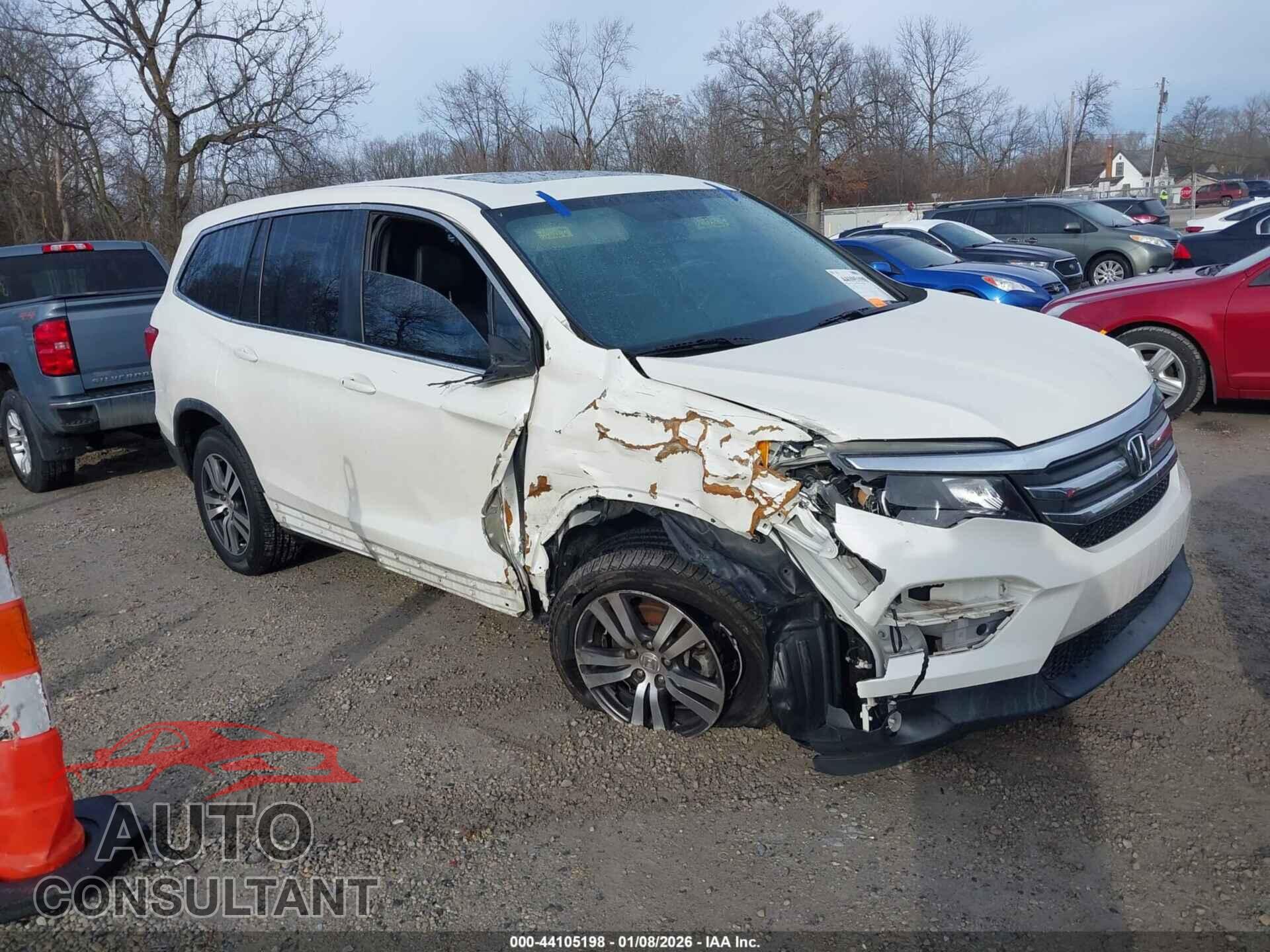 HONDA PILOT 2017 - 5FNYF6H84HB066353
