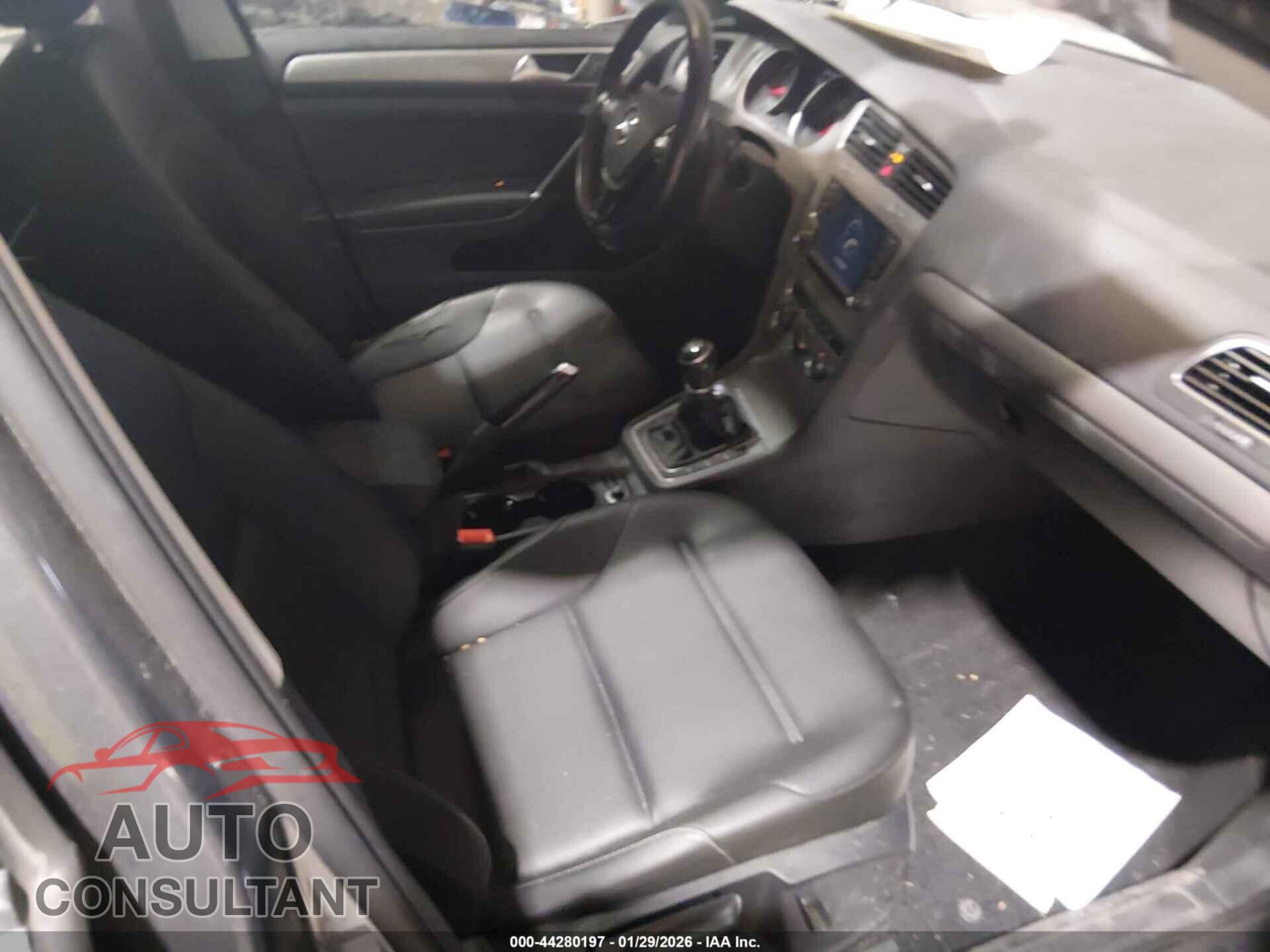 VOLKSWAGEN GOLF 2017 - 3VW117AU9HM028994