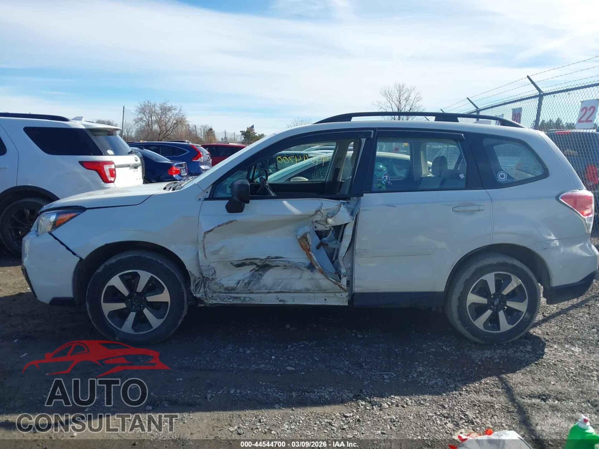 SUBARU FORESTER 2018 - JF2SJABC8JH512404