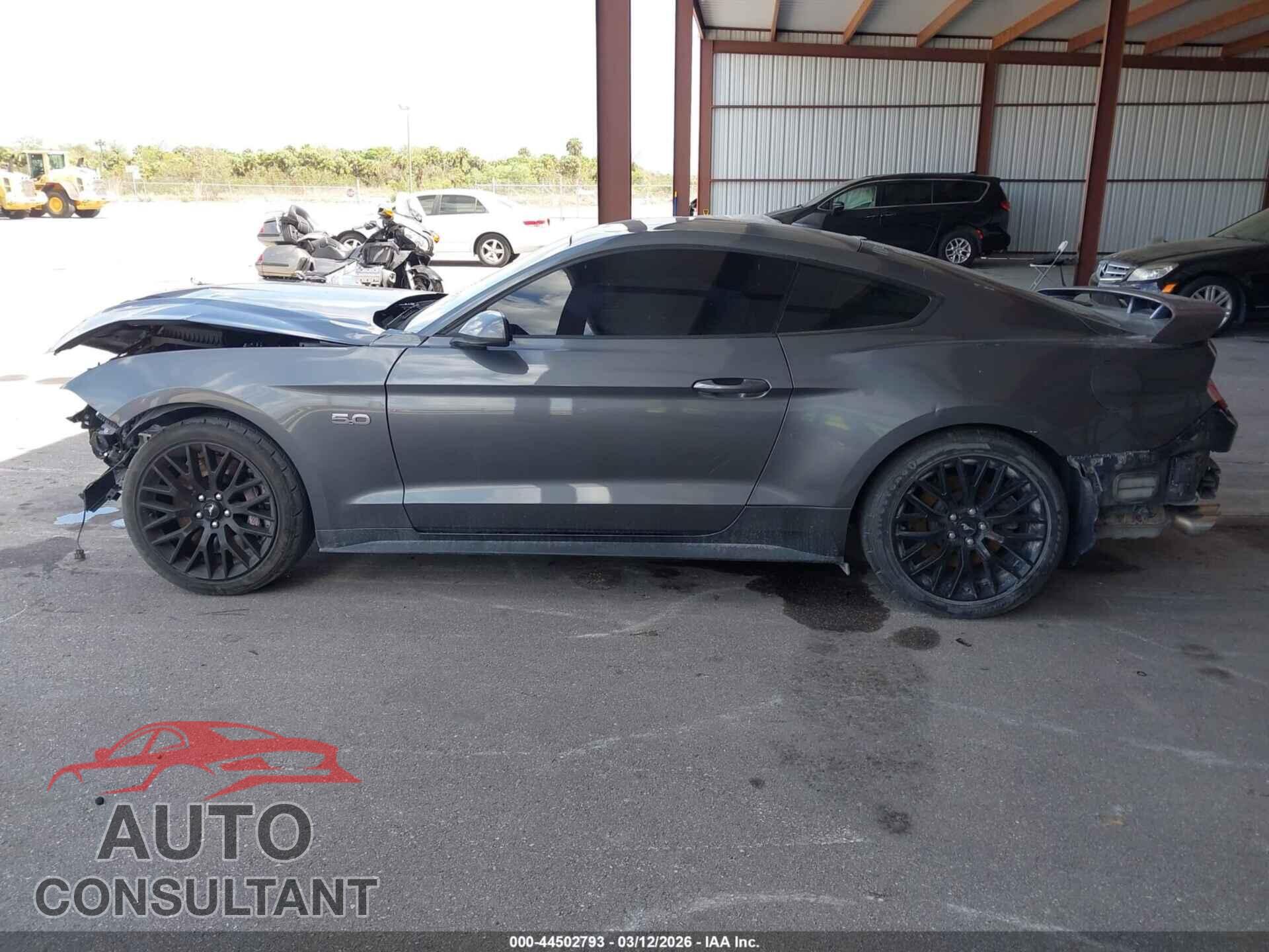 FORD MUSTANG 2021 - 1FA6P8CF6M5113213