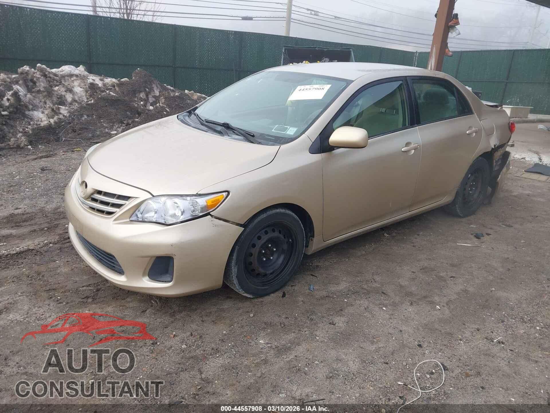 TOYOTA COROLLA 2013 - 2T1BU4EE8DC920561