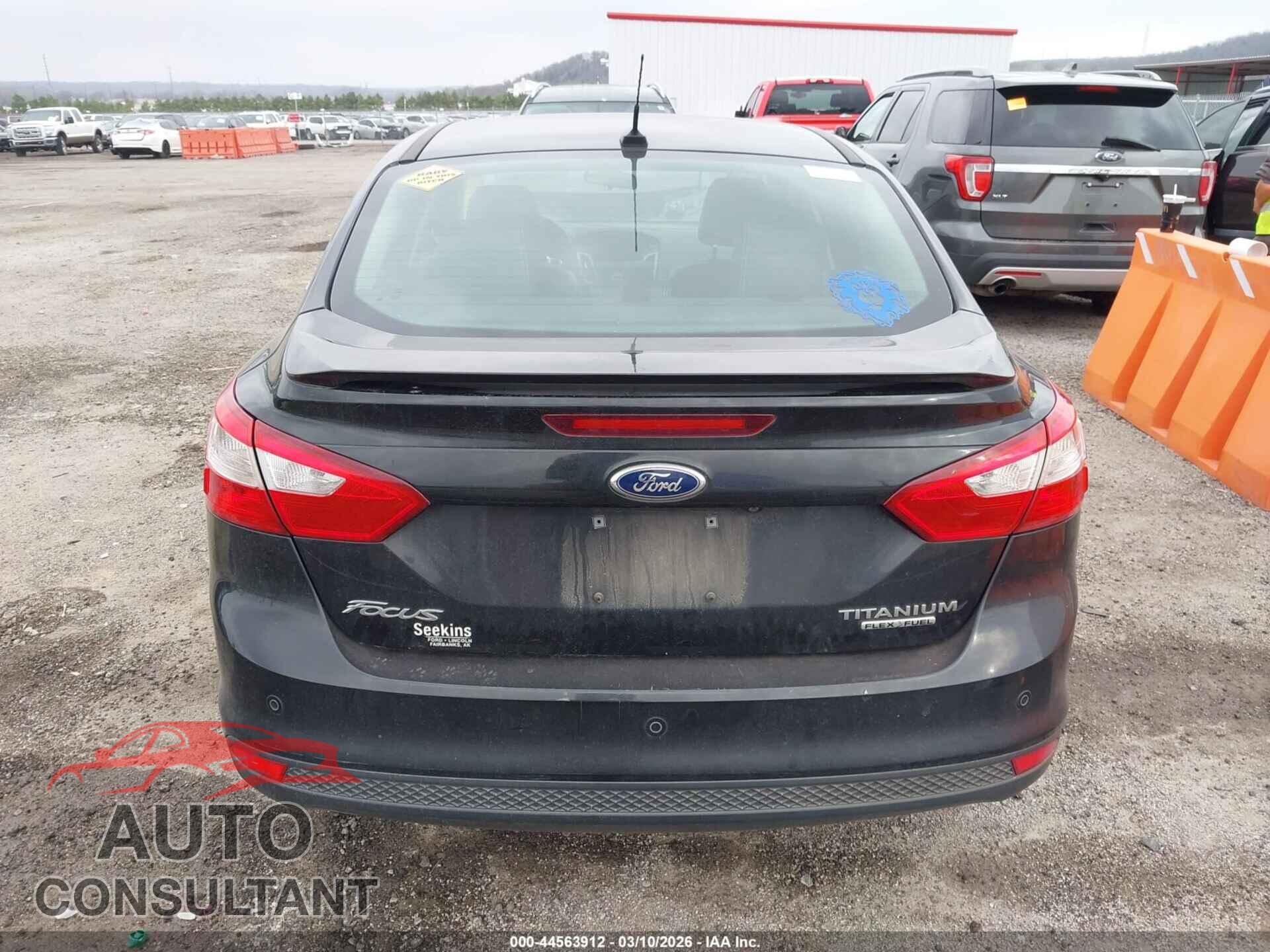 FORD FOCUS 2014 - 1FADP3J27EL170379