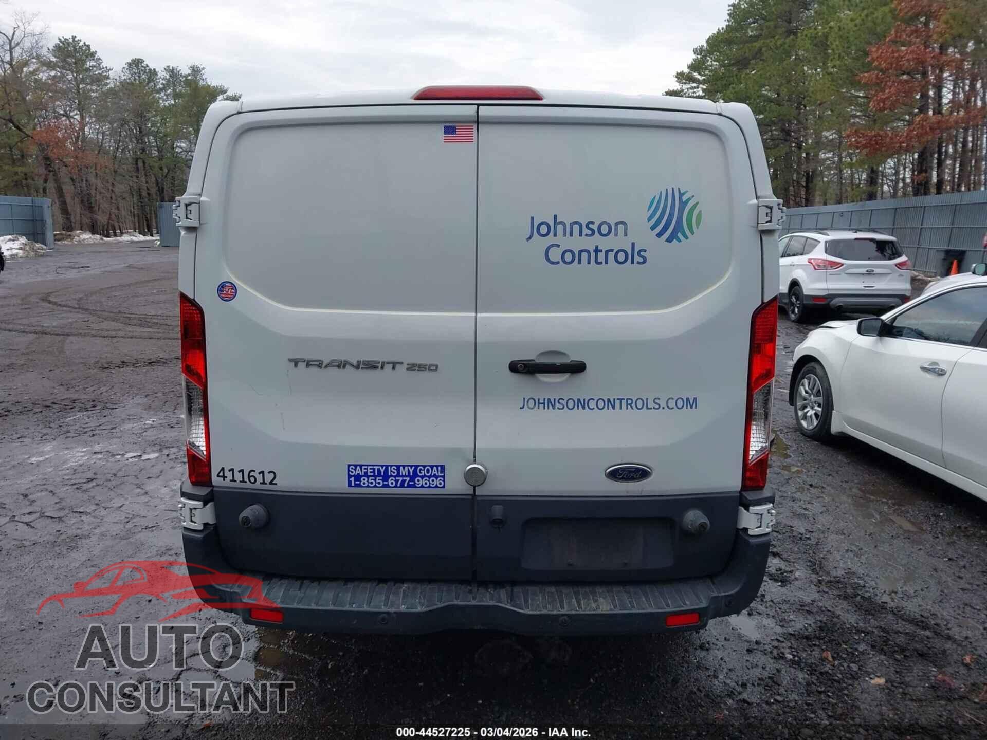 FORD TRANSIT-250 2018 - 1FTYR2YM6JKB11413