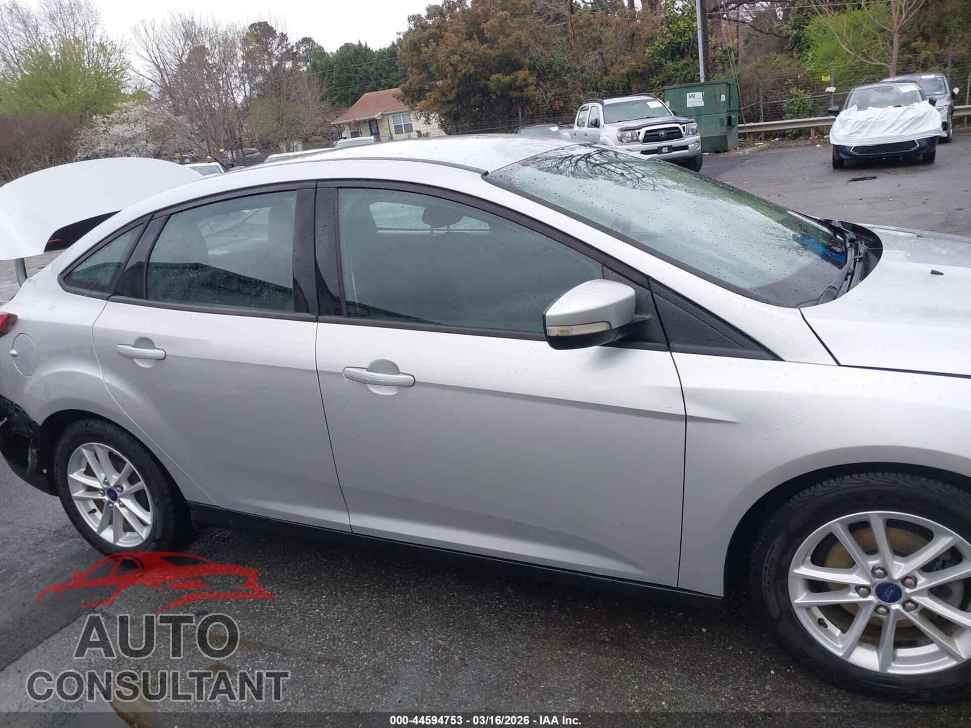 FORD FOCUS 2015 - 1FADP3F20FL376332