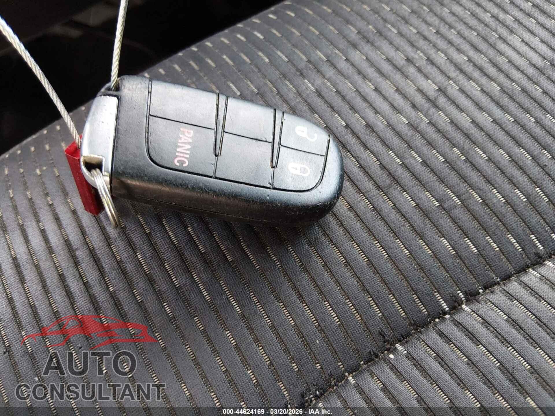 DODGE JOURNEY 2017 - 3C4PDCAB5HT602508