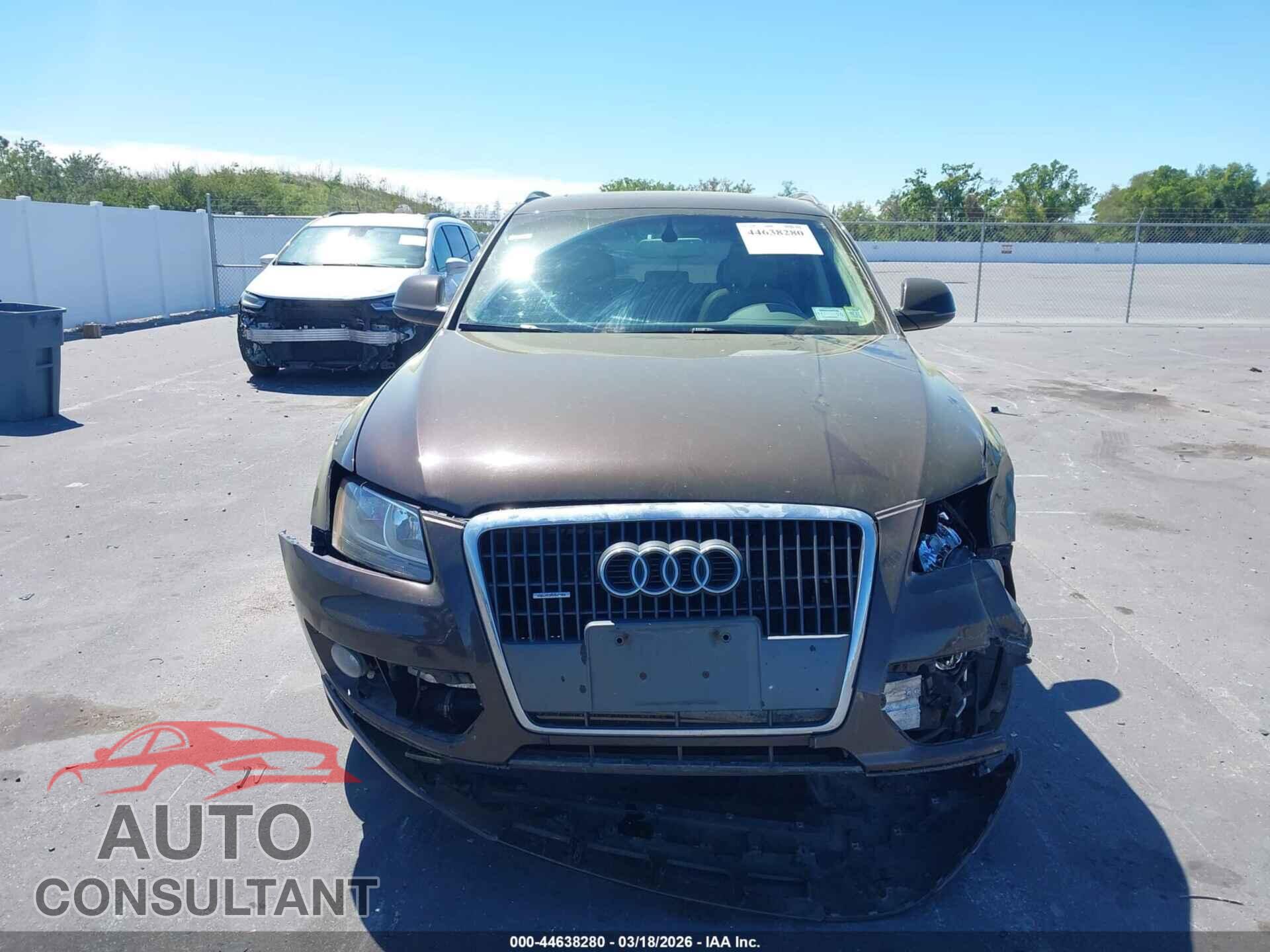 AUDI Q5 2011 - WA1CFAFP4BA030177