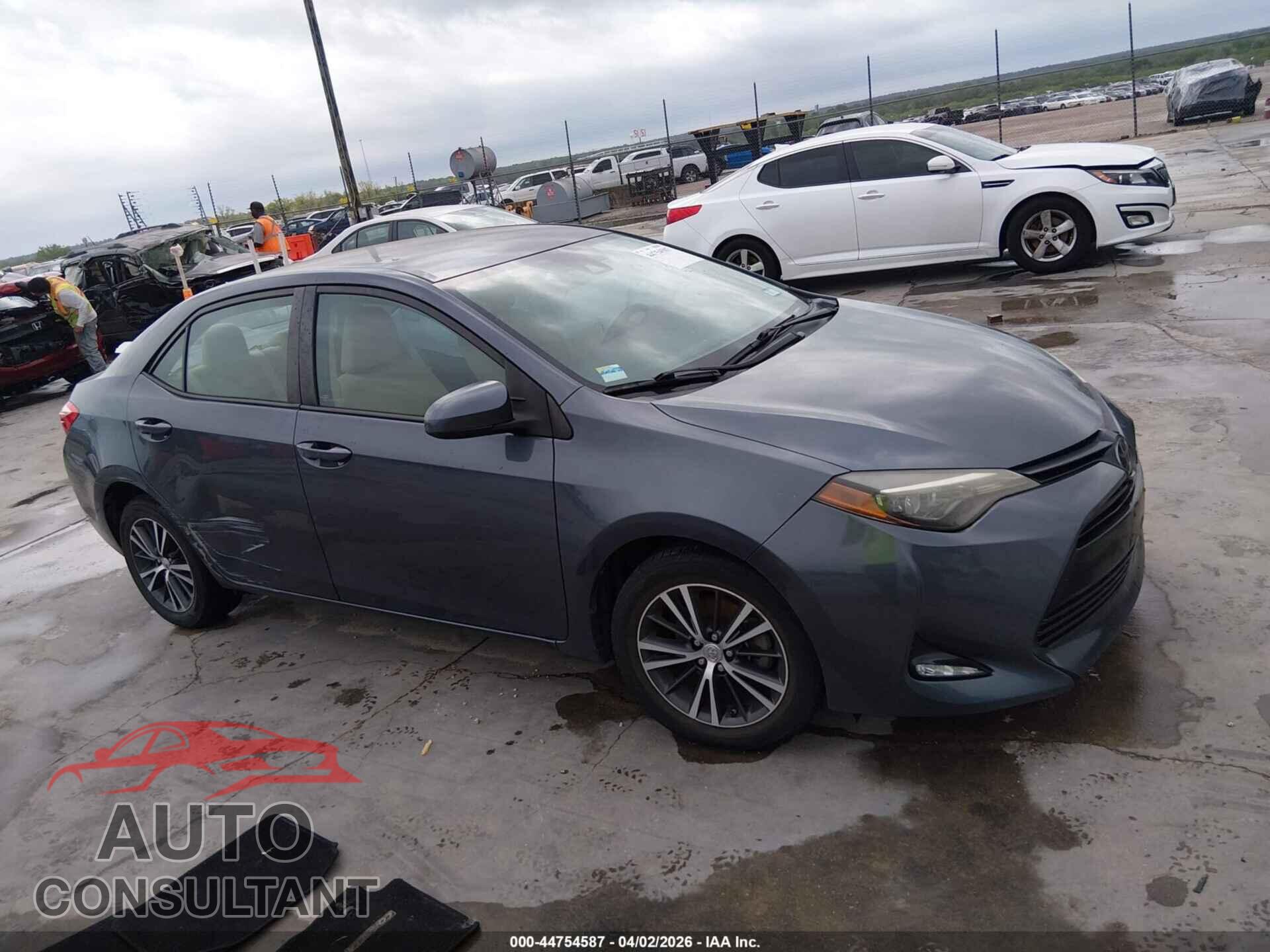 TOYOTA COROLLA 2017 - 5YFBURHE9HP671461