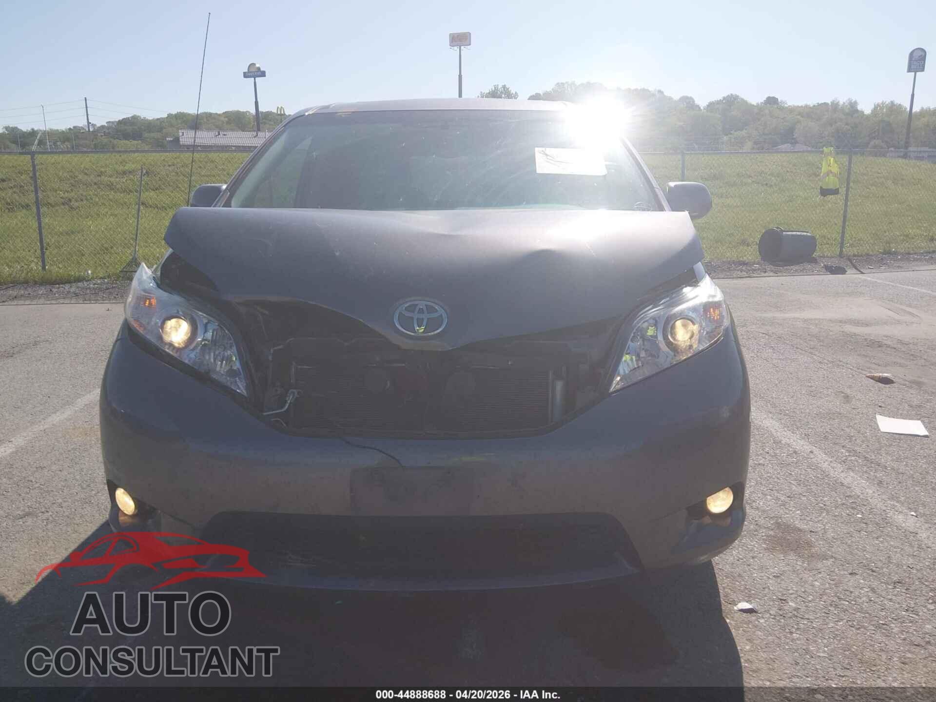 TOYOTA SIENNA 2014 - 5TDYK3DCXES431386