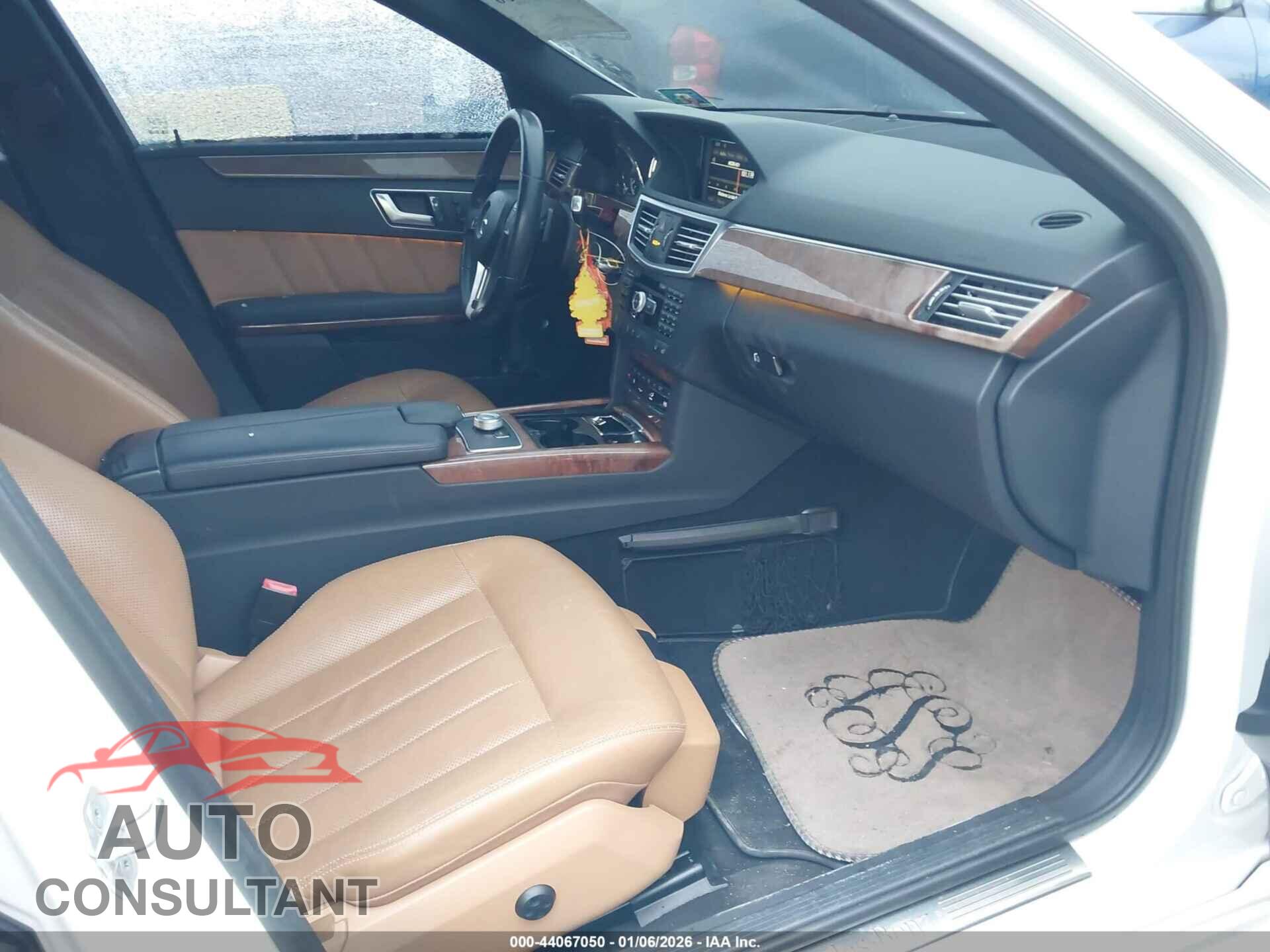 MERCEDES-BENZ E 550 2012 - WDDHF9BB1CA523312
