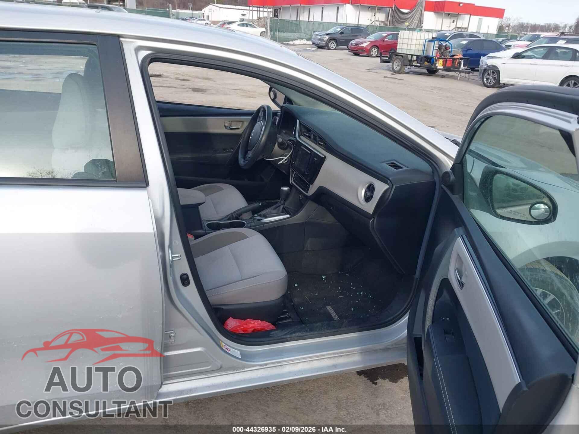 TOYOTA COROLLA 2017 - 2T1BURHE4HC837515