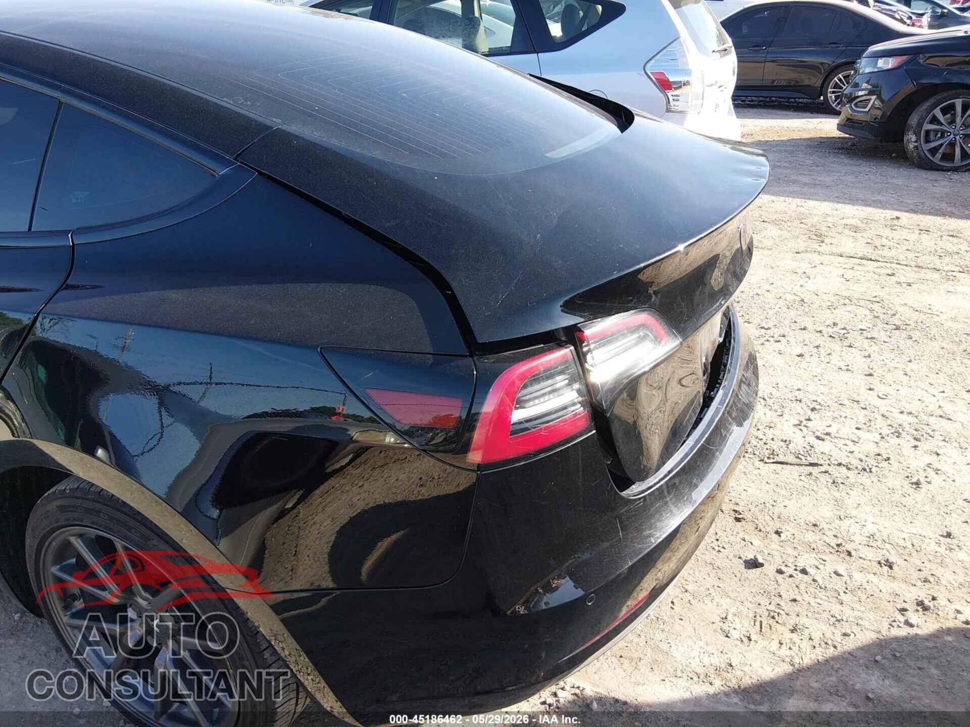 TESLA MODEL 3 2018 - 5YJ3E1EB9JF068539