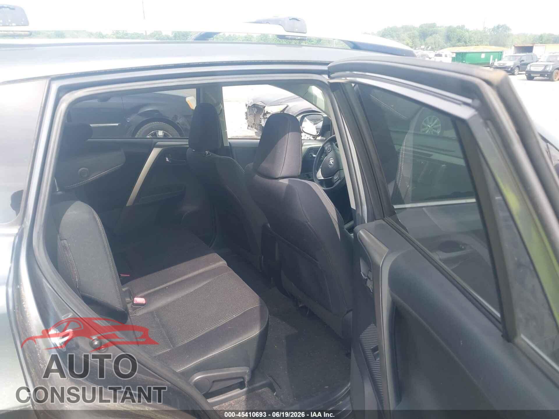TOYOTA RAV4 2015 - JTMRFREV0FD153686