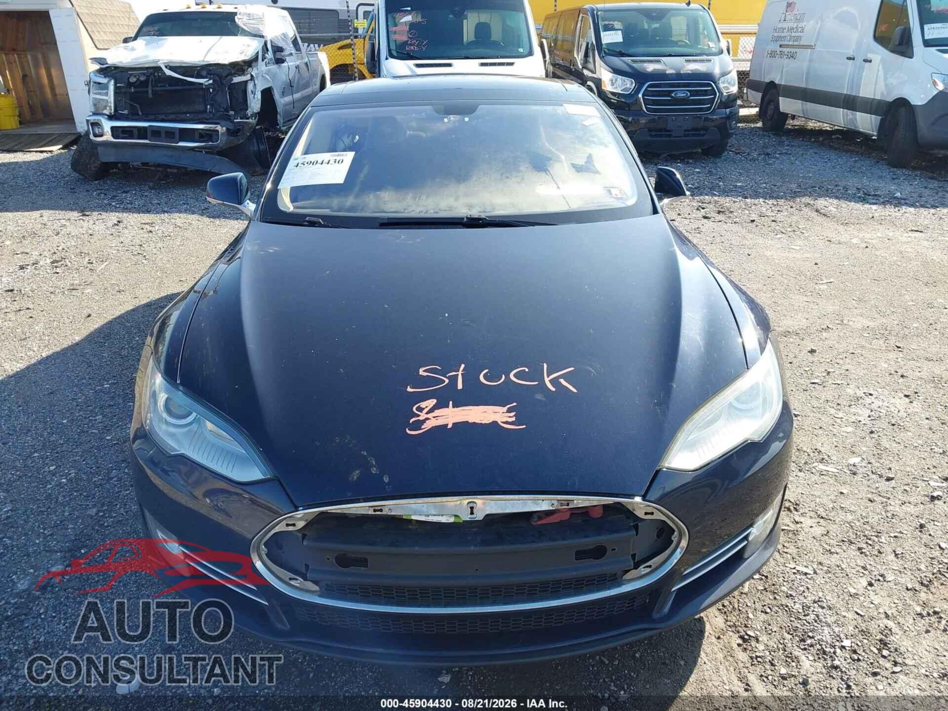 TESLA MODEL S 2015 - 5YJSA1E2XFF111879