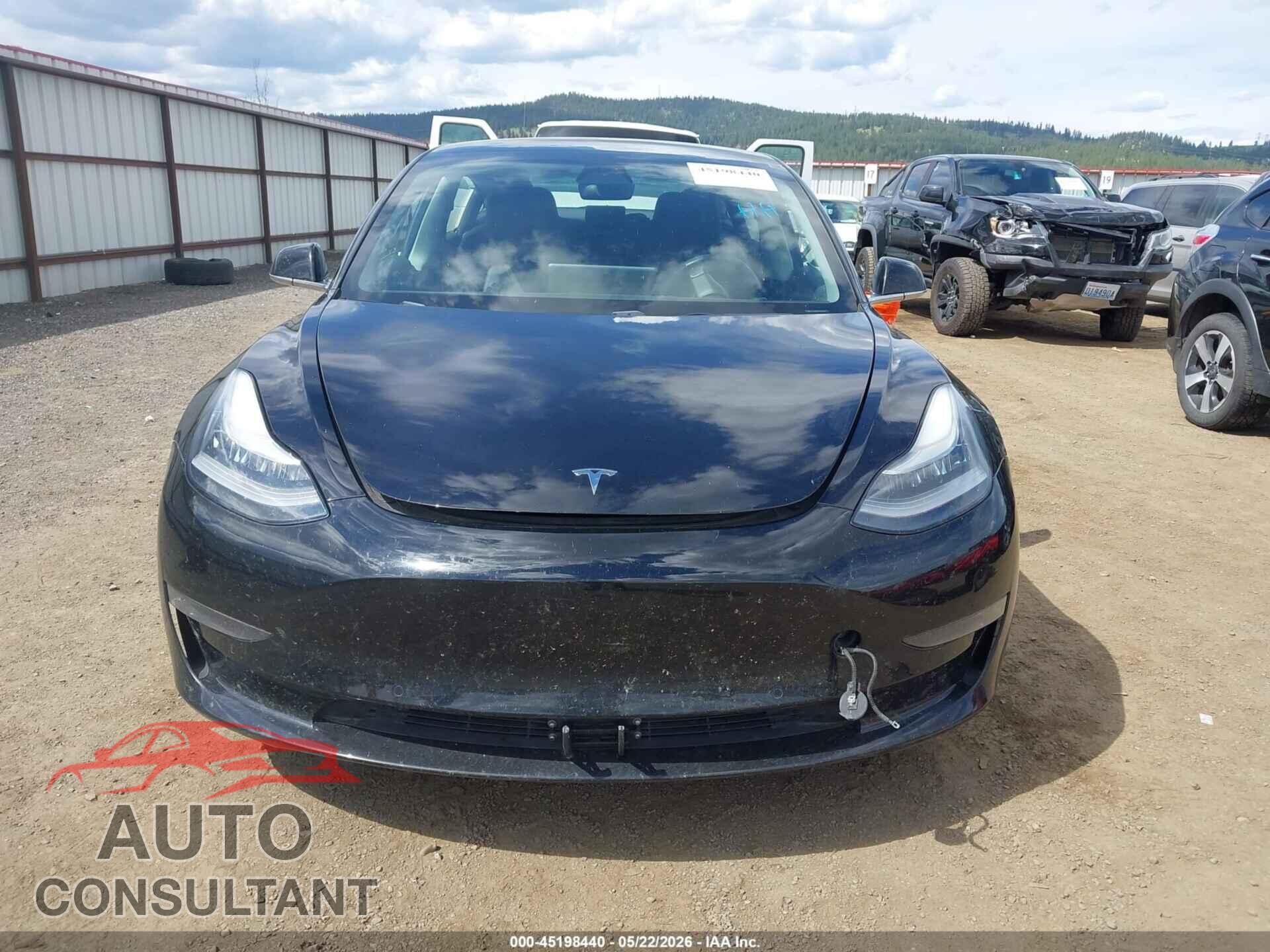 TESLA MODEL 3 2018 - 5YJ3E1EB2JF073288