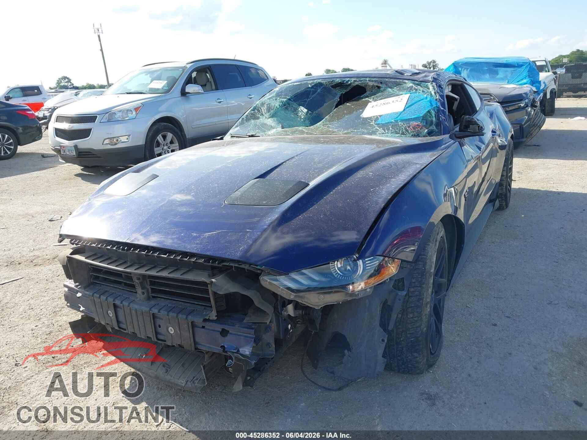 FORD MUSTANG 2018 - 1FA6P8CF7J5110834