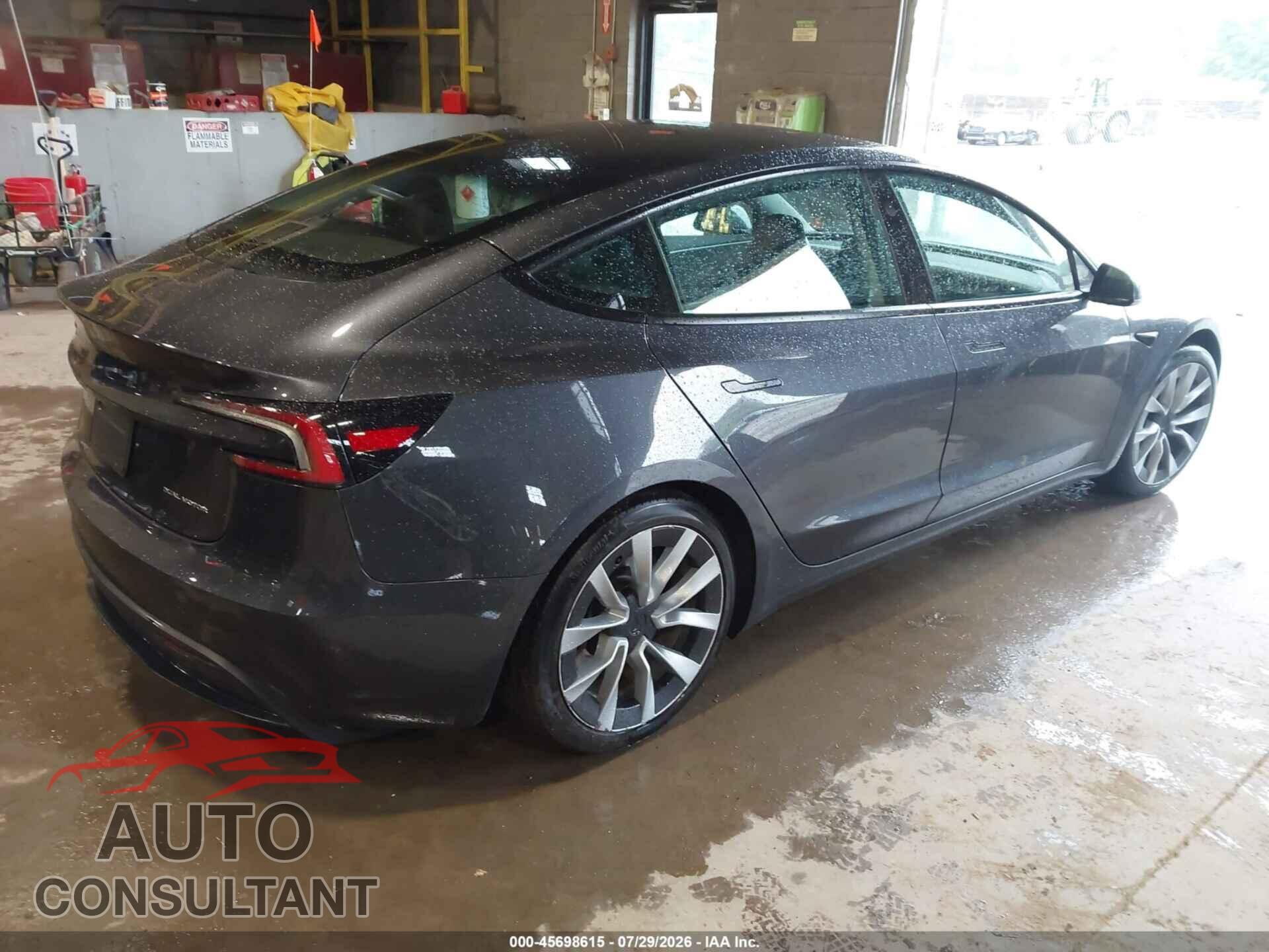 TESLA MODEL 3 2024 - 5YJ3E1EB4RF809675