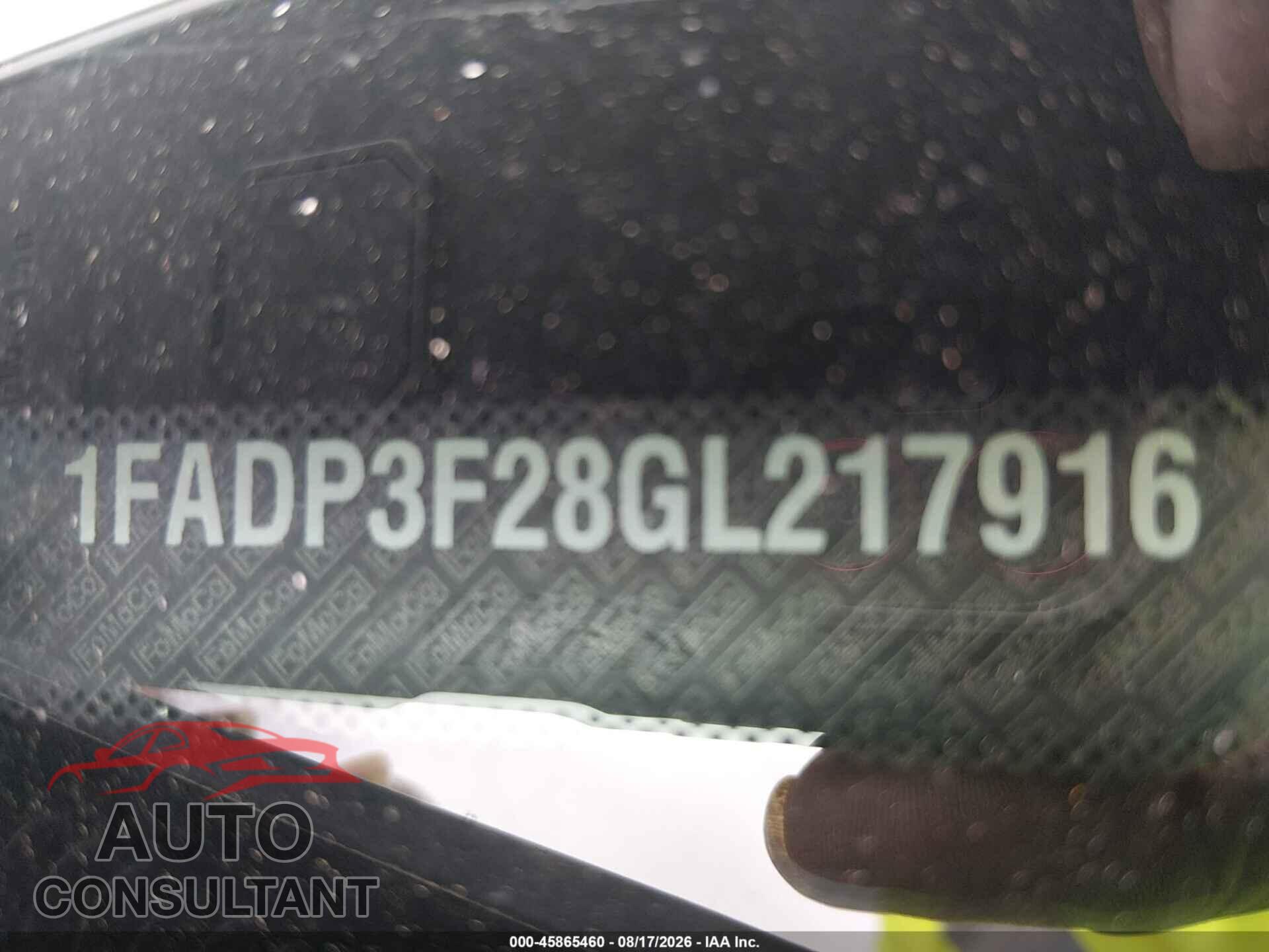 FORD FOCUS 2016 - 1FADP3F28GL217916