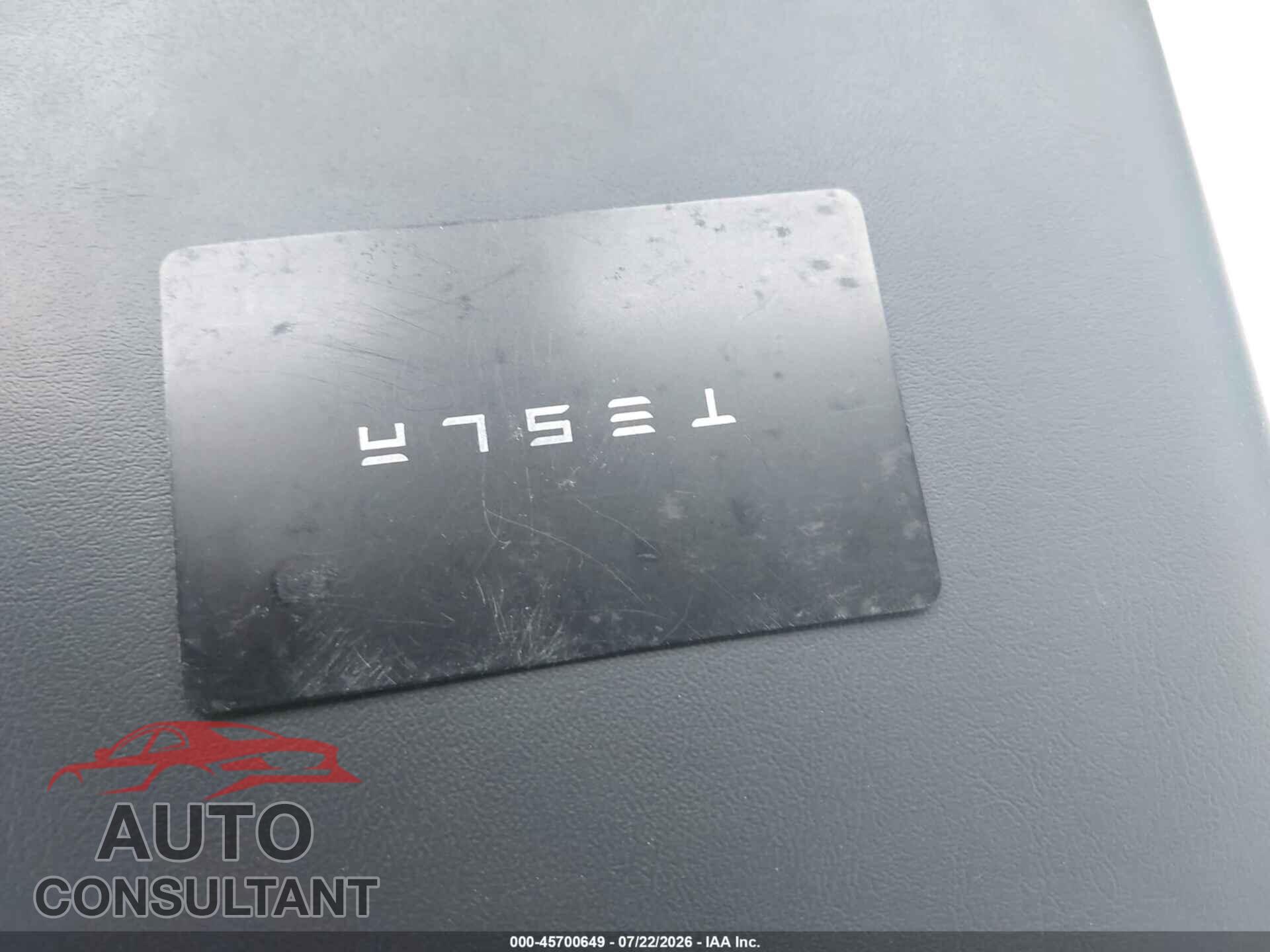 TESLA MODEL Y 2026 - 7SAYGDEE3TA391760