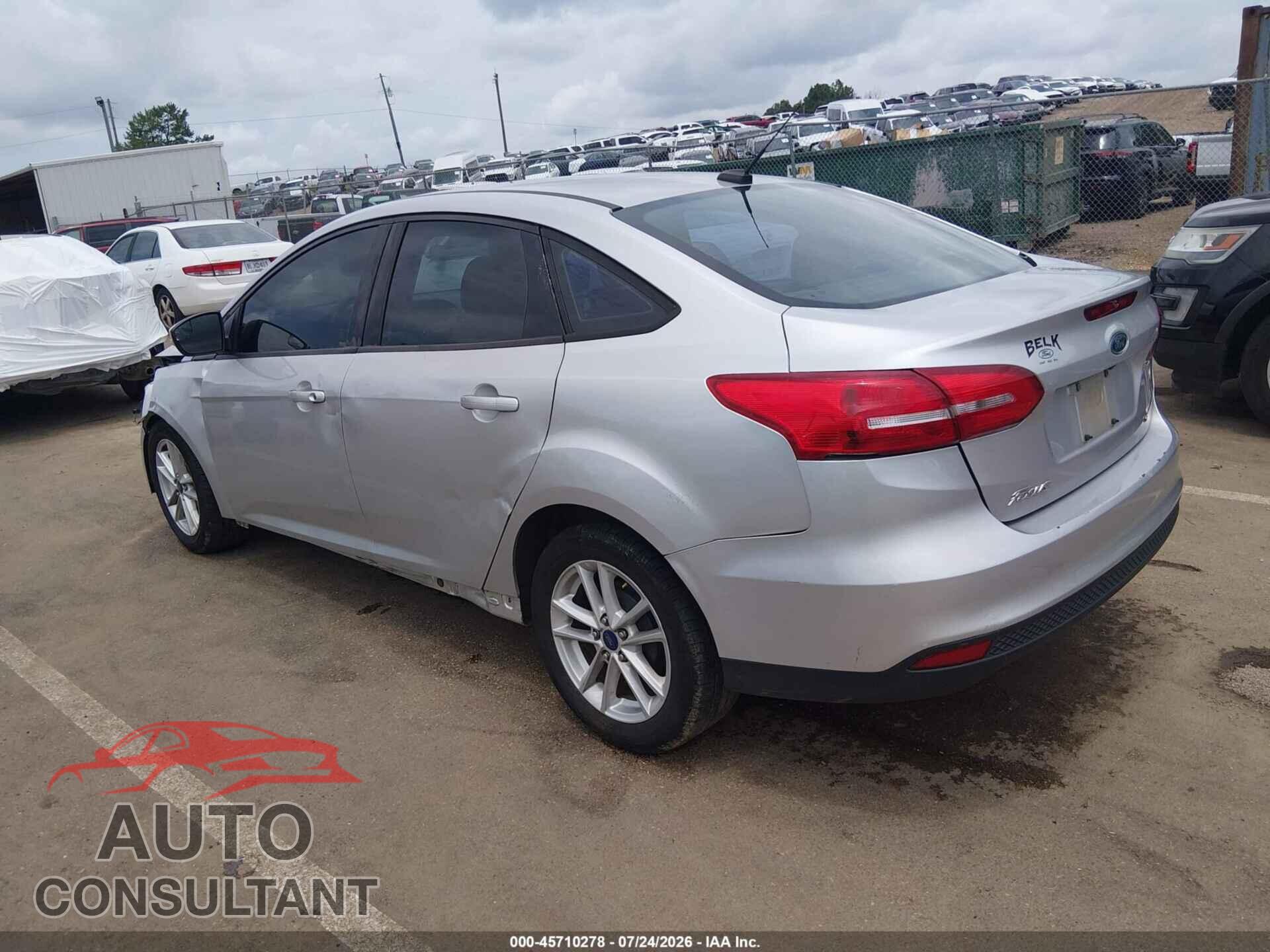 FORD FOCUS 2017 - 1FADP3F28HL315183