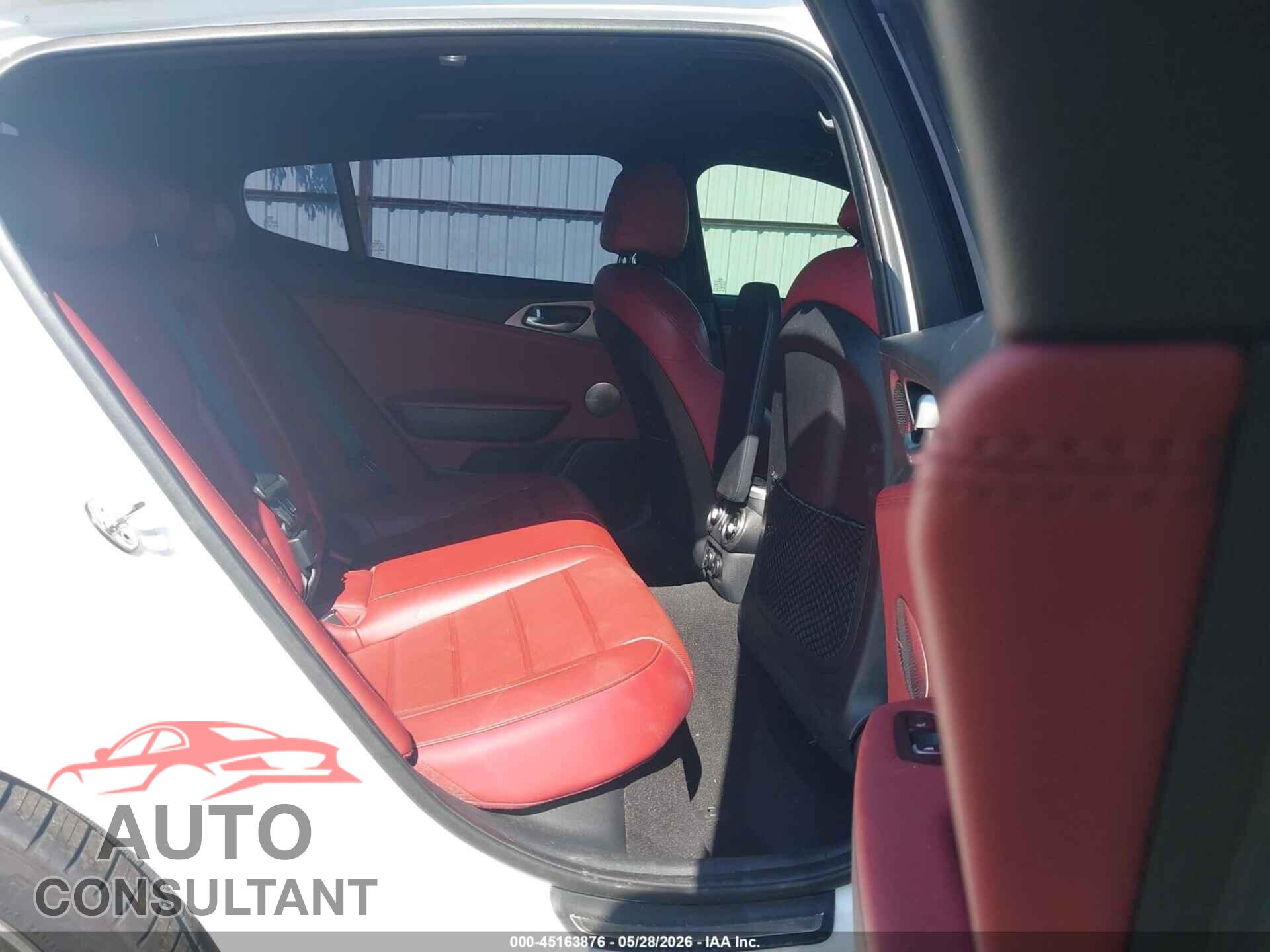 KIA STINGER 2018 - KNAE55LC5J6027667
