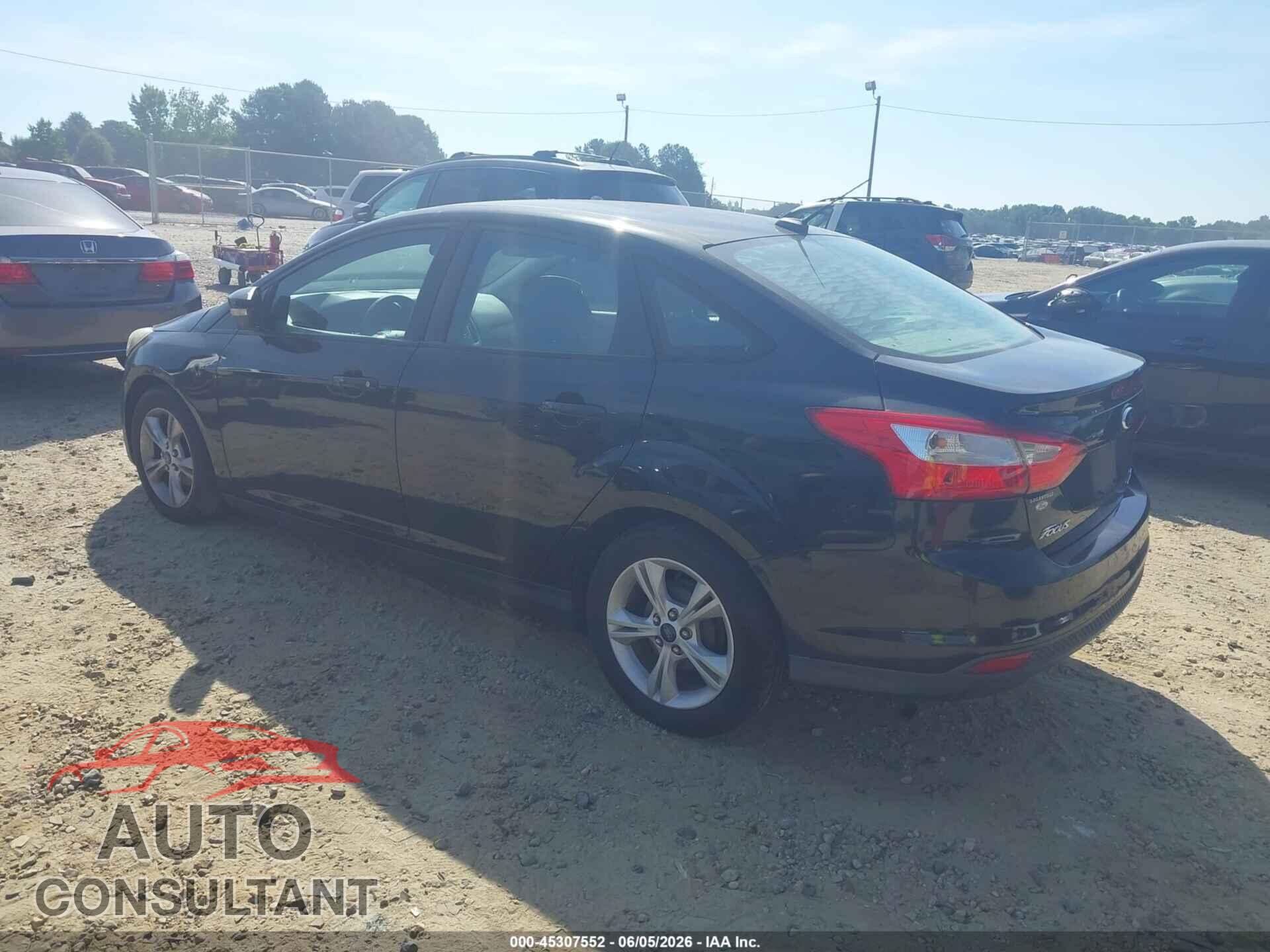 FORD FOCUS 2014 - 1FADP3F2XEL425454