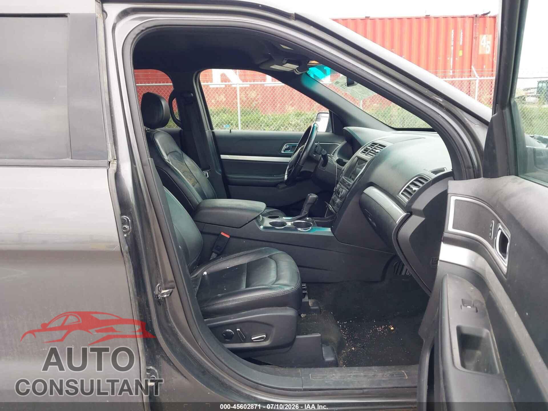 FORD EXPLORER 2017 - 1FM5K7DH8HGA37871