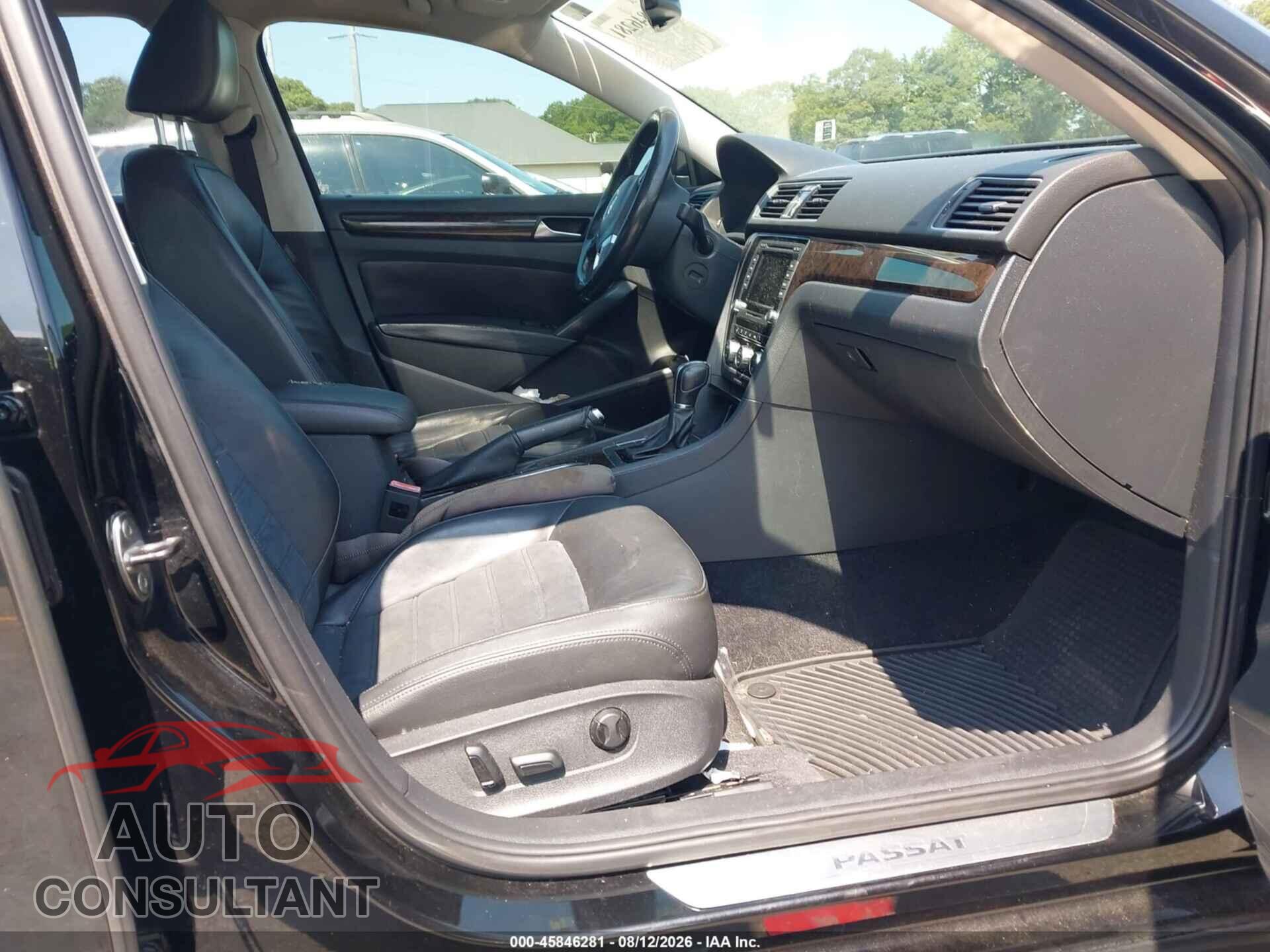 VOLKSWAGEN PASSAT 2014 - 1VWCT7A3XEC005702