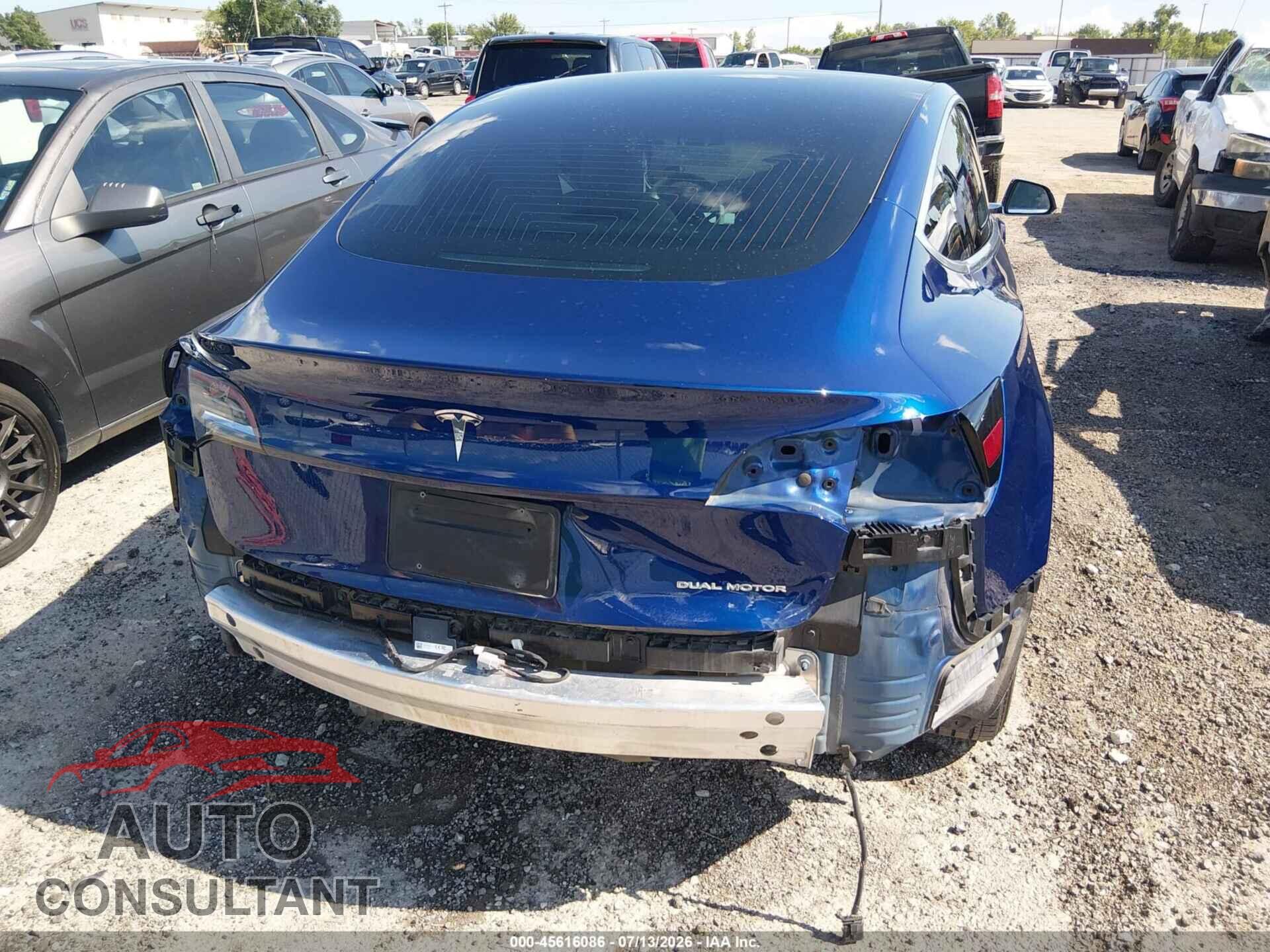TESLA MODEL 3 2020 - 5YJ3E1EBXLF601081