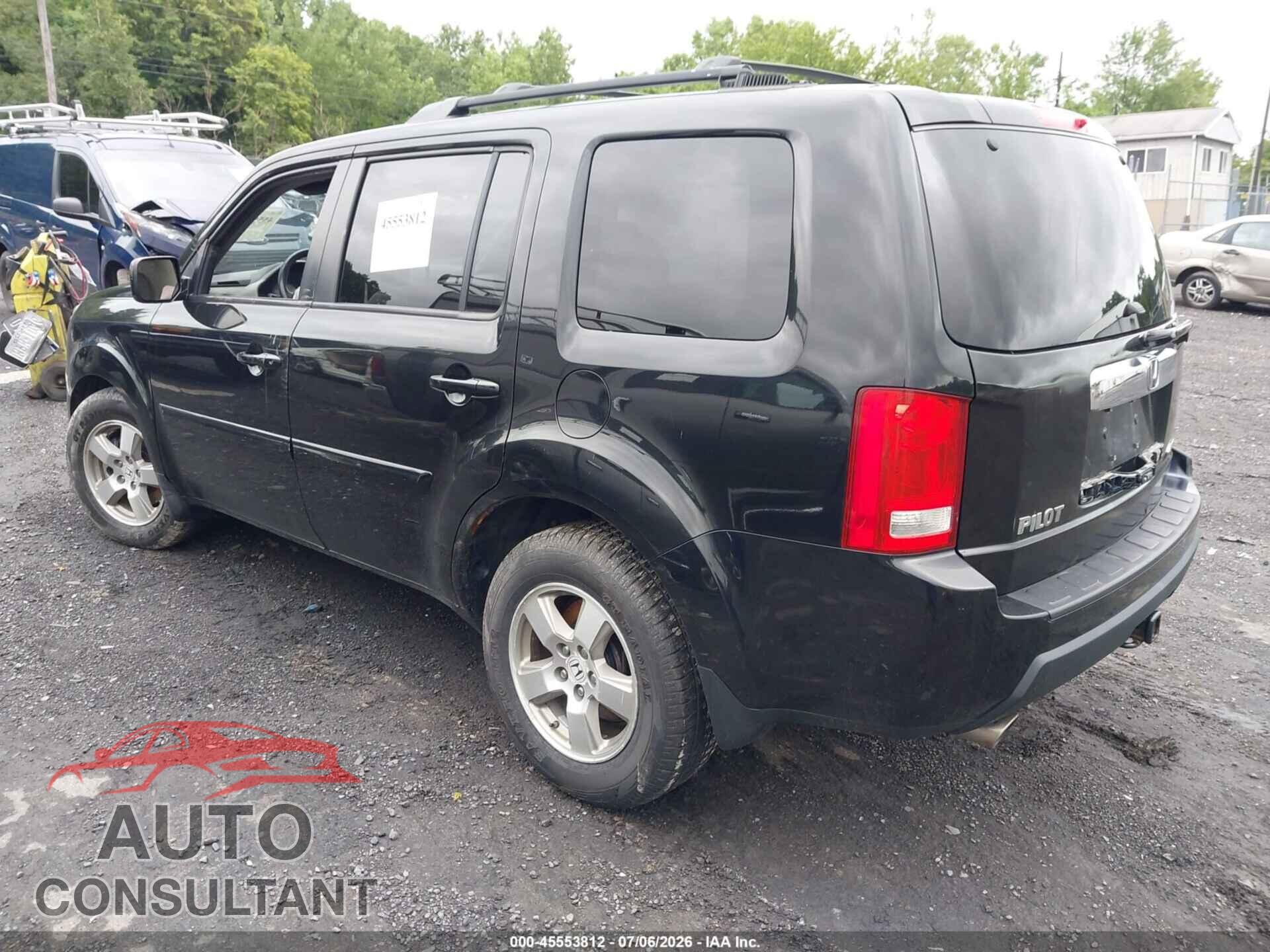 HONDA PILOT 2011 - 5FNYF4H65BB017026