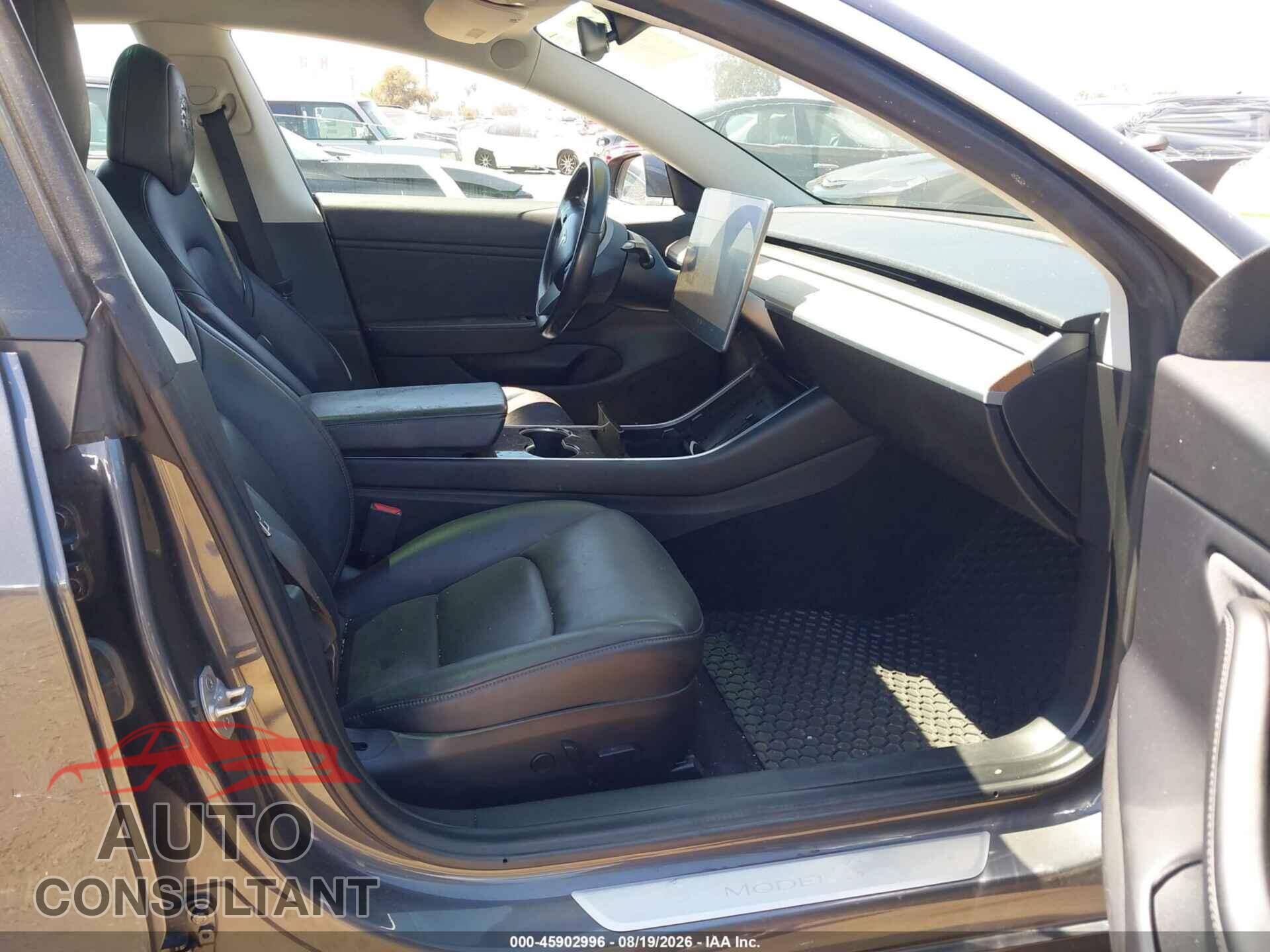 TESLA MODEL 3 2019 - 5YJ3E1EA9KF362452