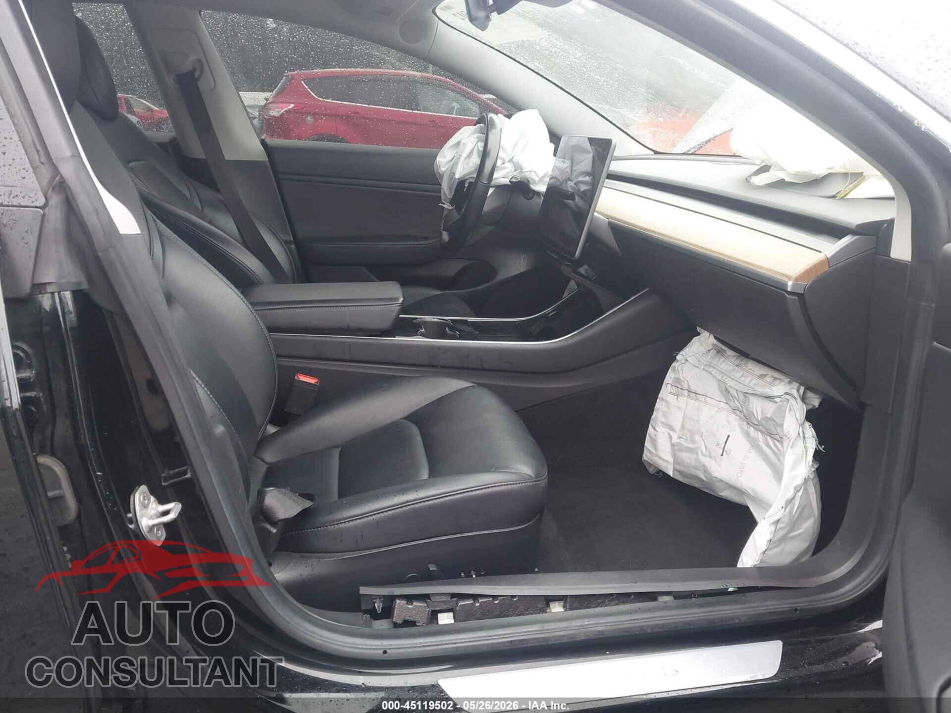 TESLA MODEL 3 2019 - 5YJ3E1EA5KF399014