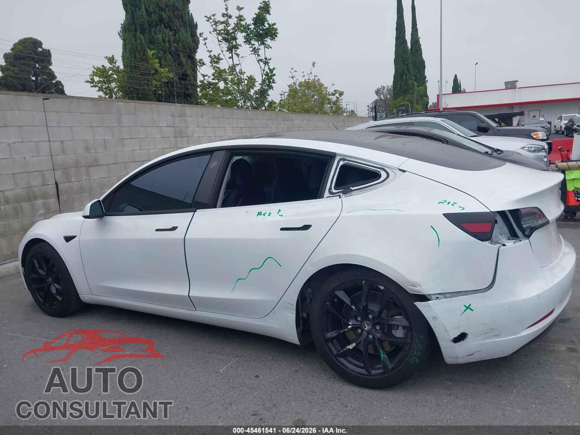 TESLA MODEL 3 2018 - 5YJ3E1EA4JF062560