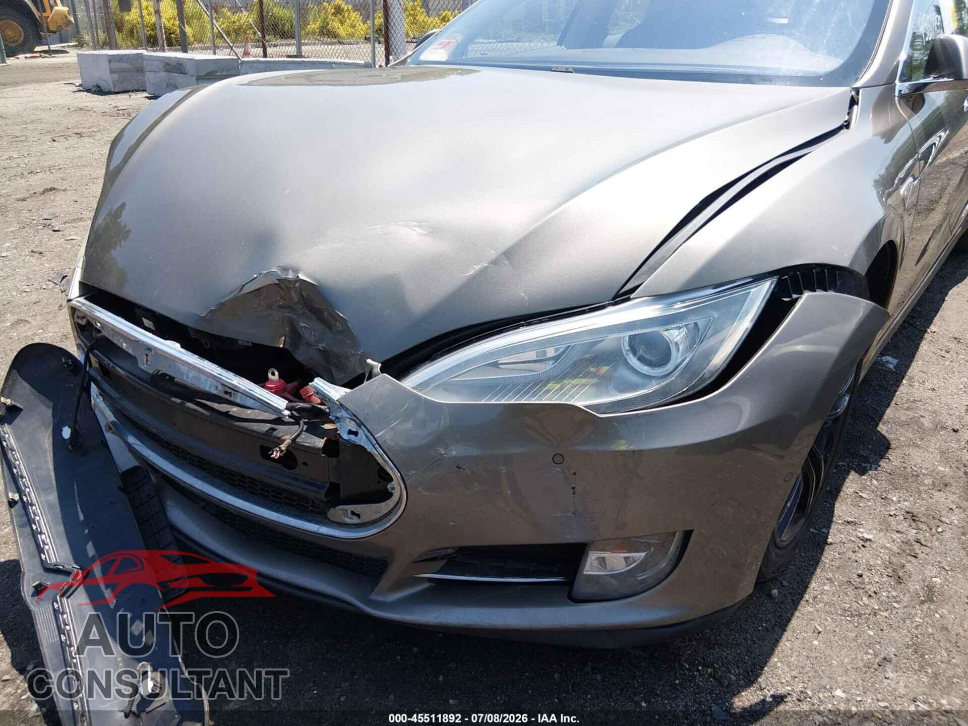 TESLA MODEL S 2015 - 5YJSA1H23FF089204