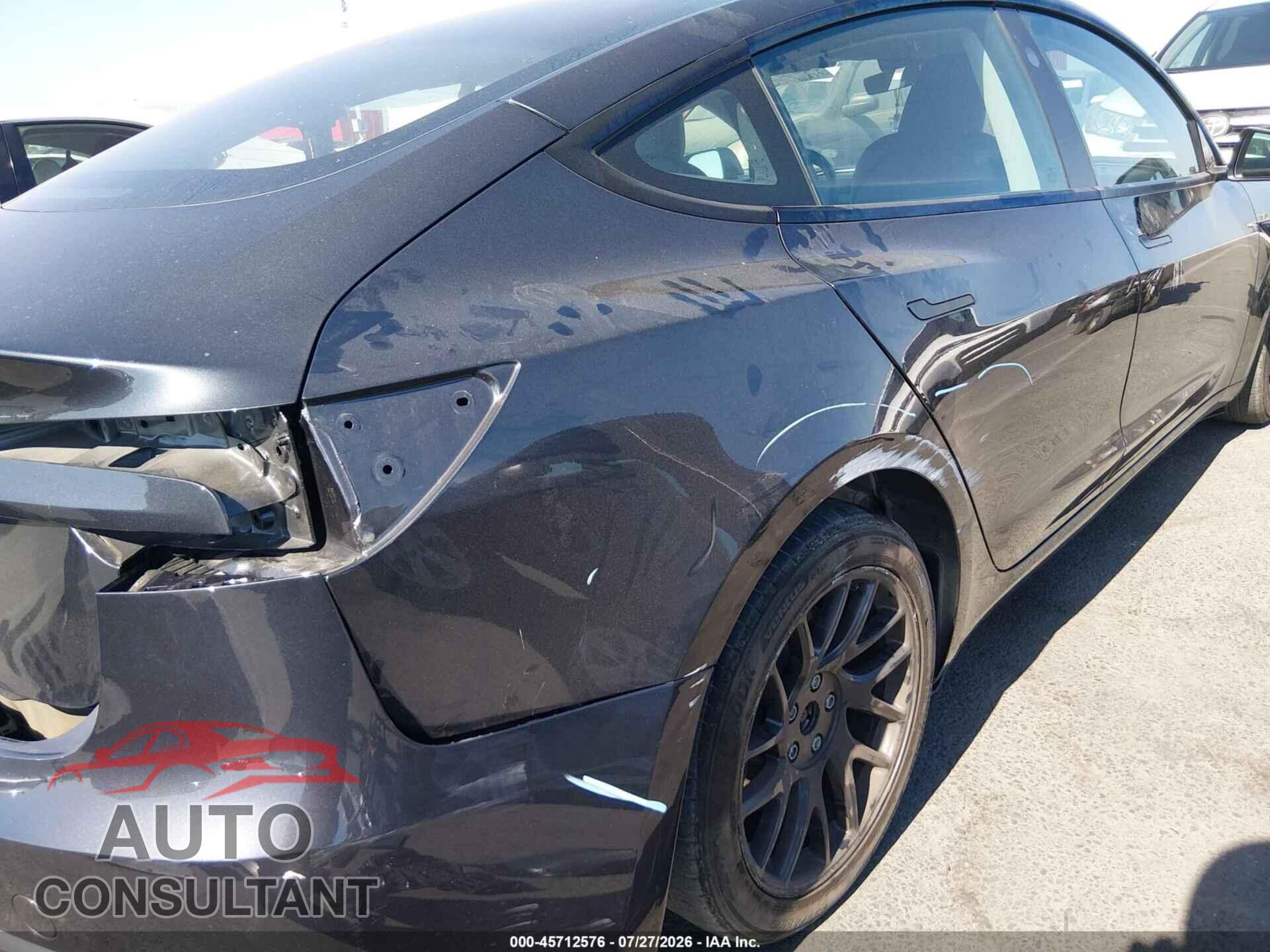 TESLA MODEL 3 2024 - 5YJ3E1EA2RF742968