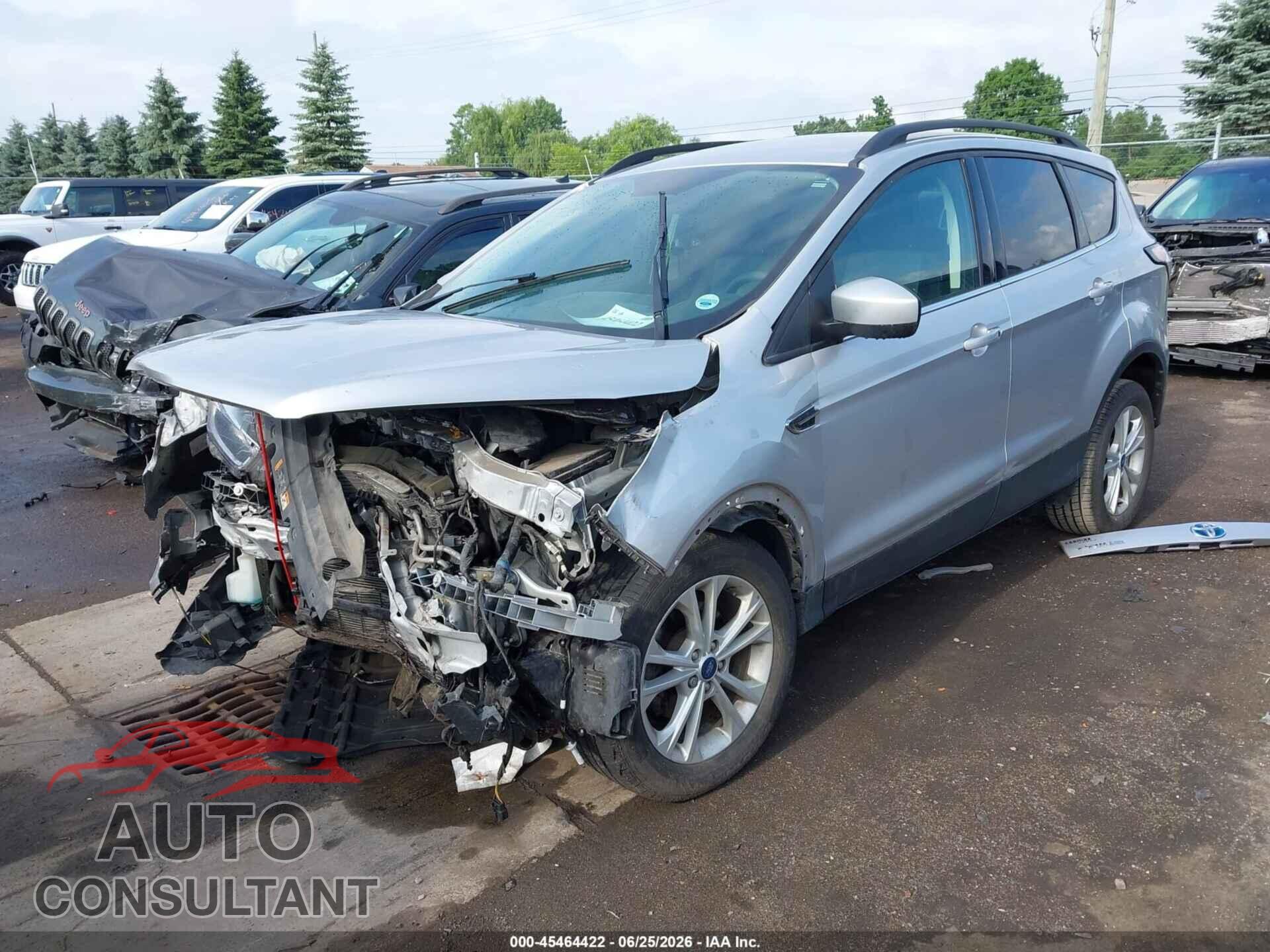 FORD ESCAPE 2018 - 1FMCU0GD6JUC04513