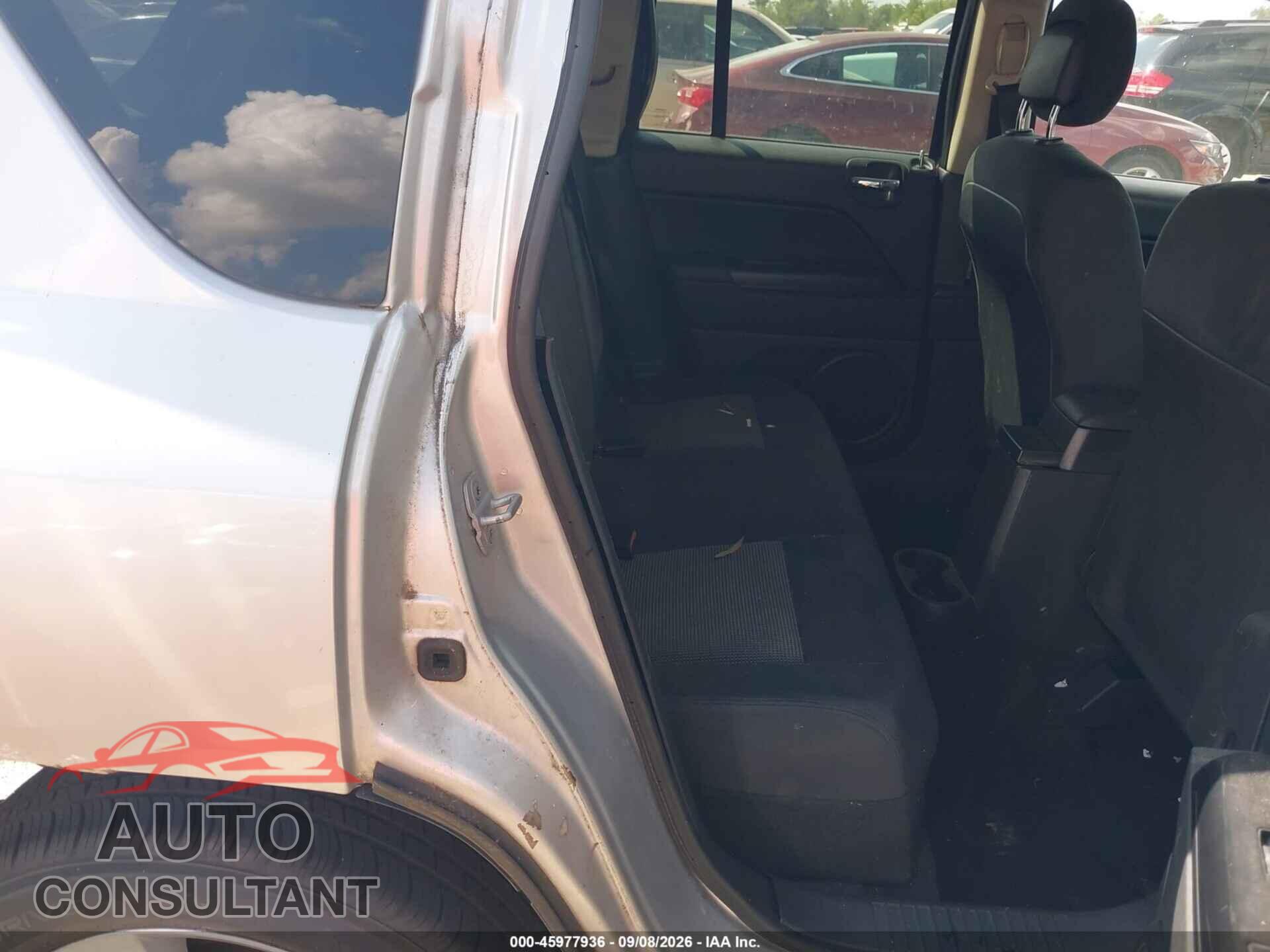 JEEP COMPASS 2011 - 1J4NT1FB1BD290704