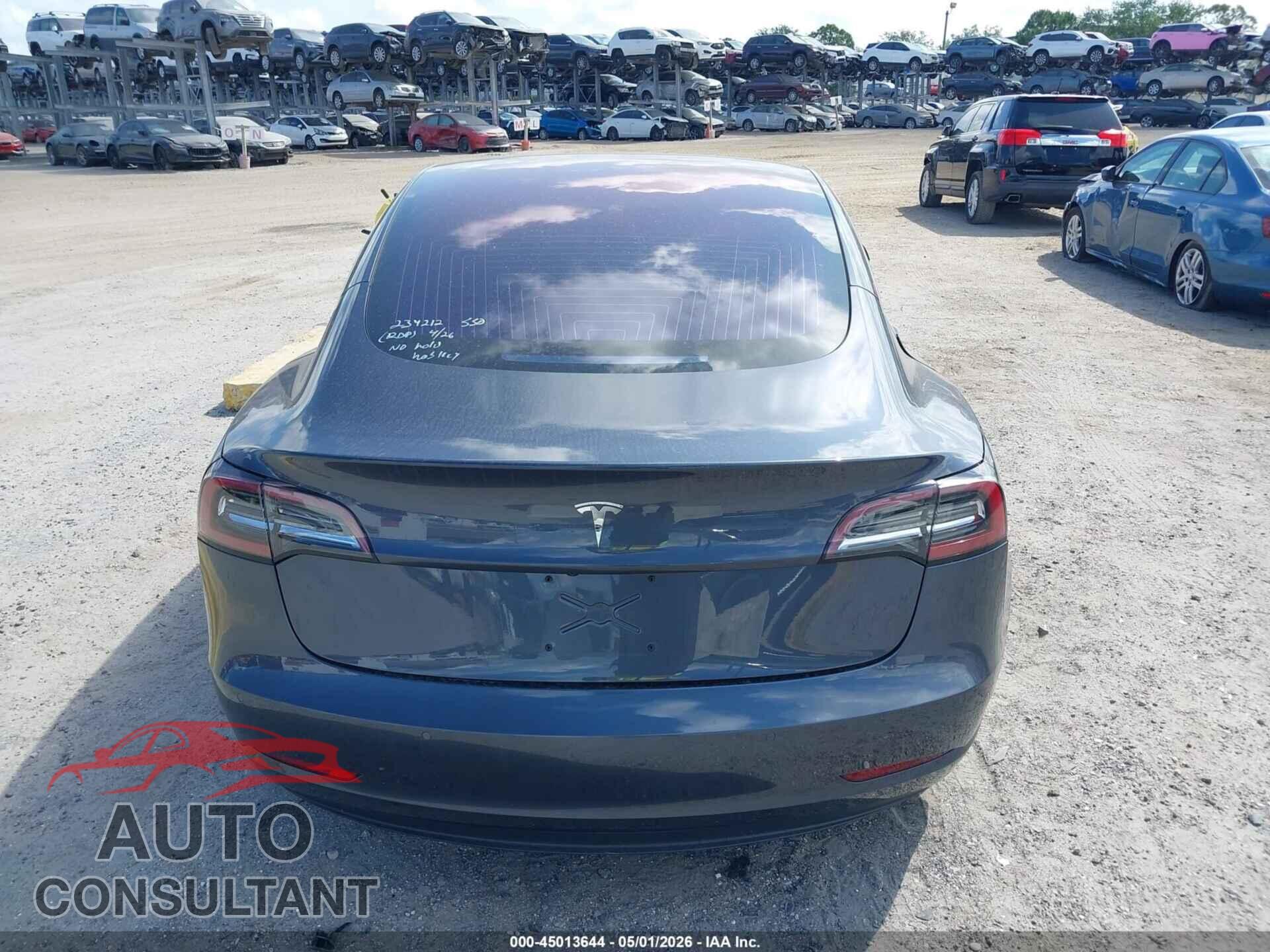 TESLA MODEL 3 2018 - 5YJ3E1EA7JF007830