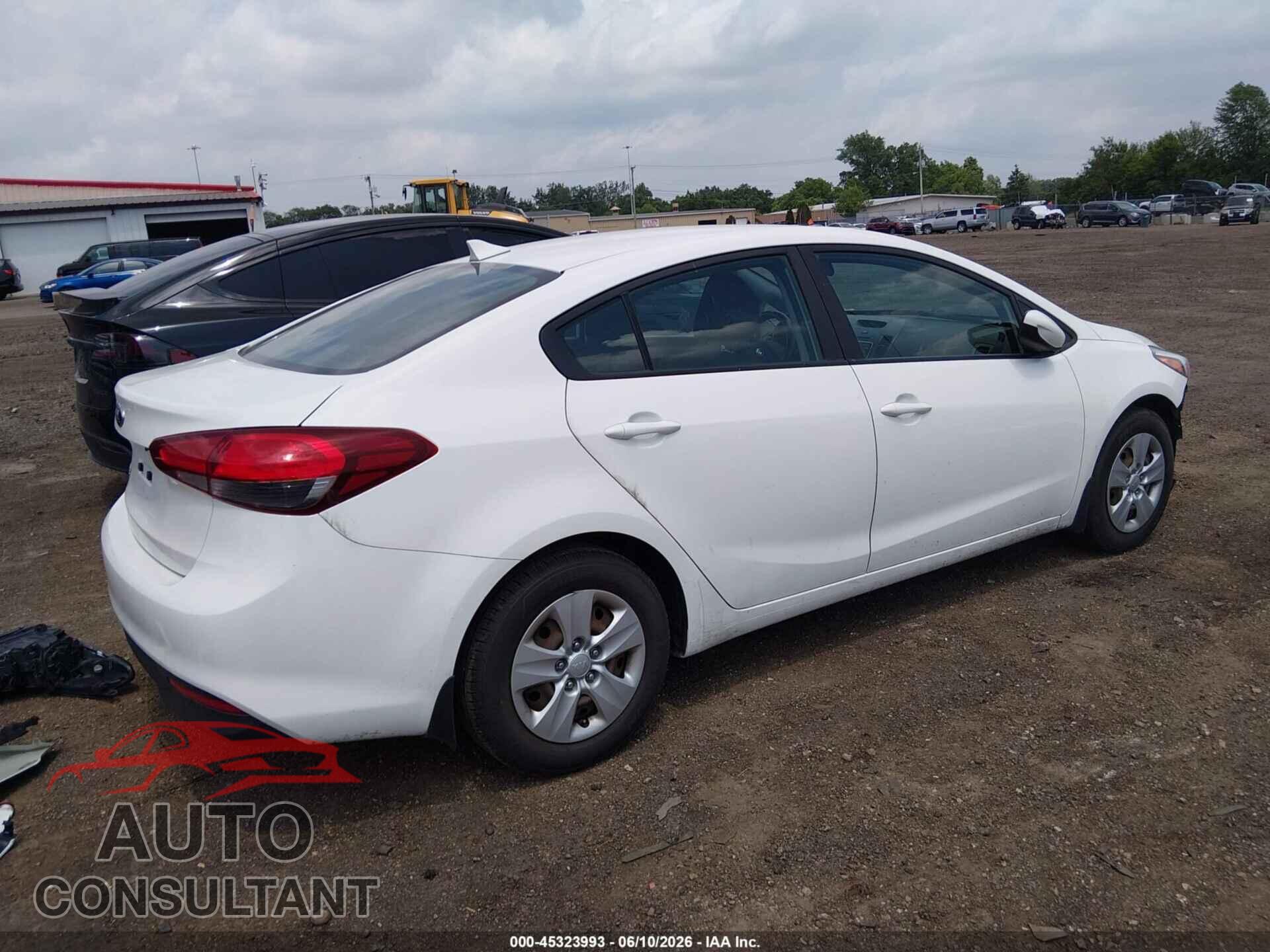 KIA FORTE 2017 - 3KPFK4A71HE048522