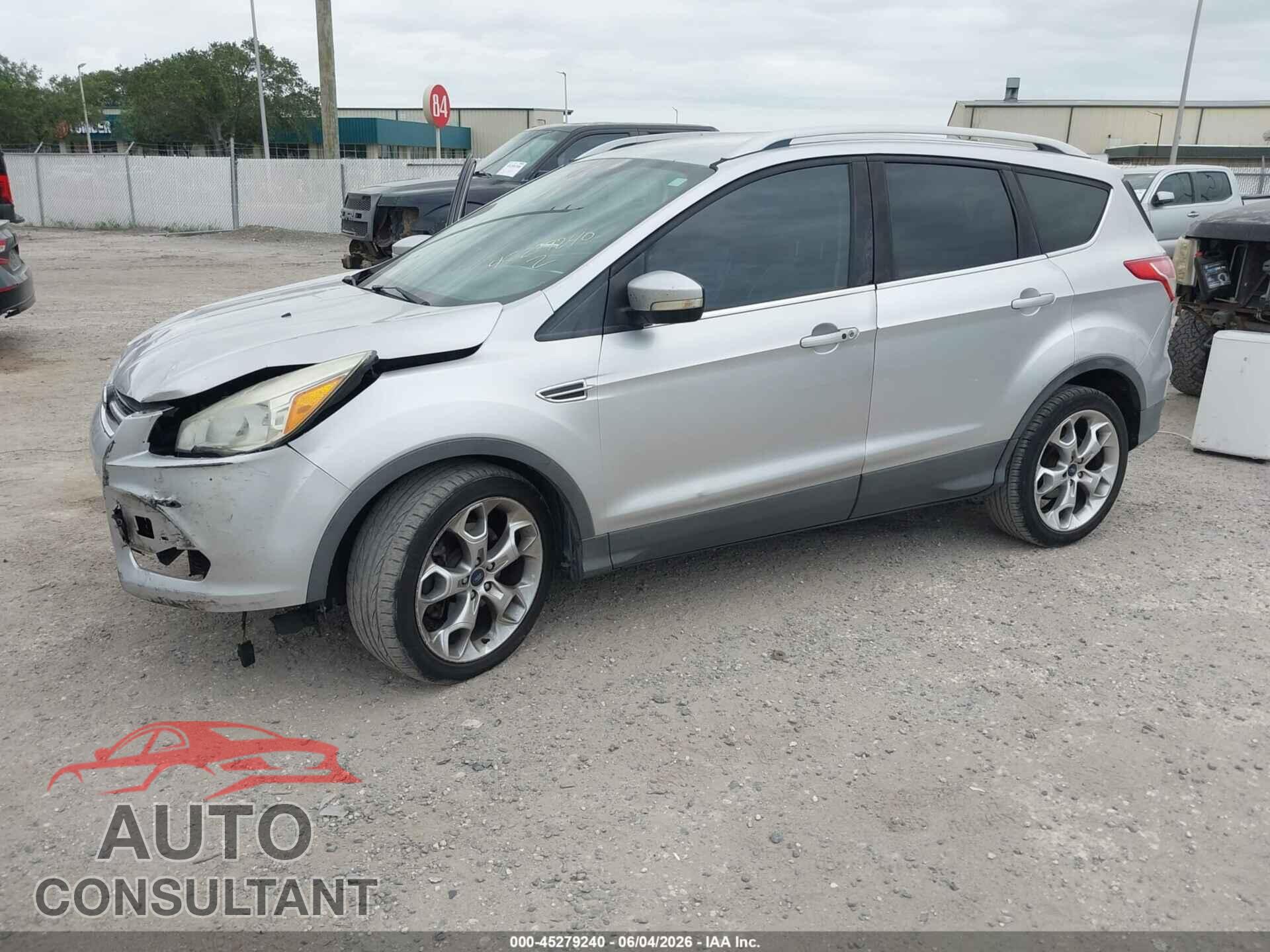 FORD ESCAPE 2015 - 1FMCU0J96FUC40357