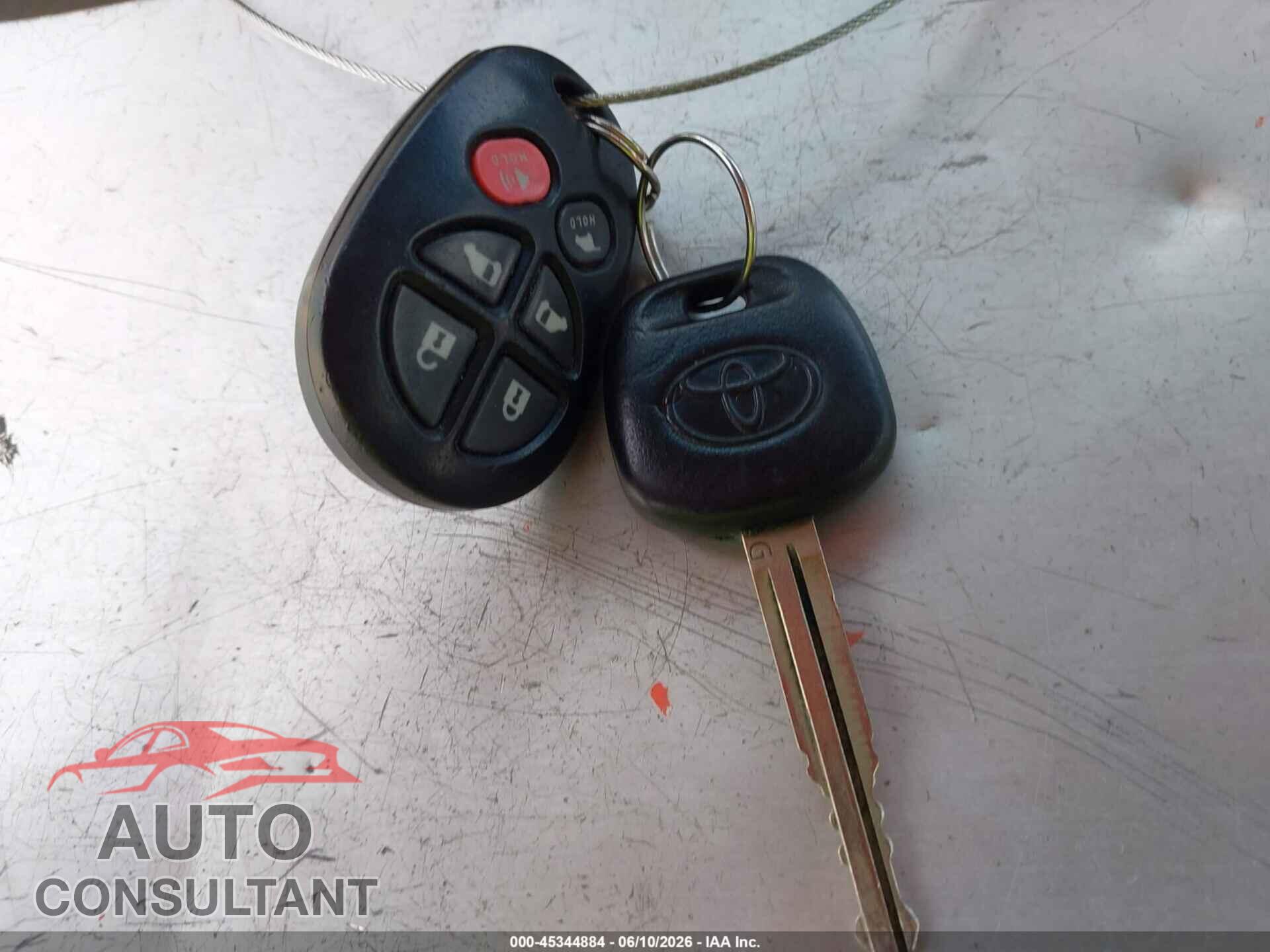 TOYOTA SIENNA 2013 - 5TDYK3DC8DS377259